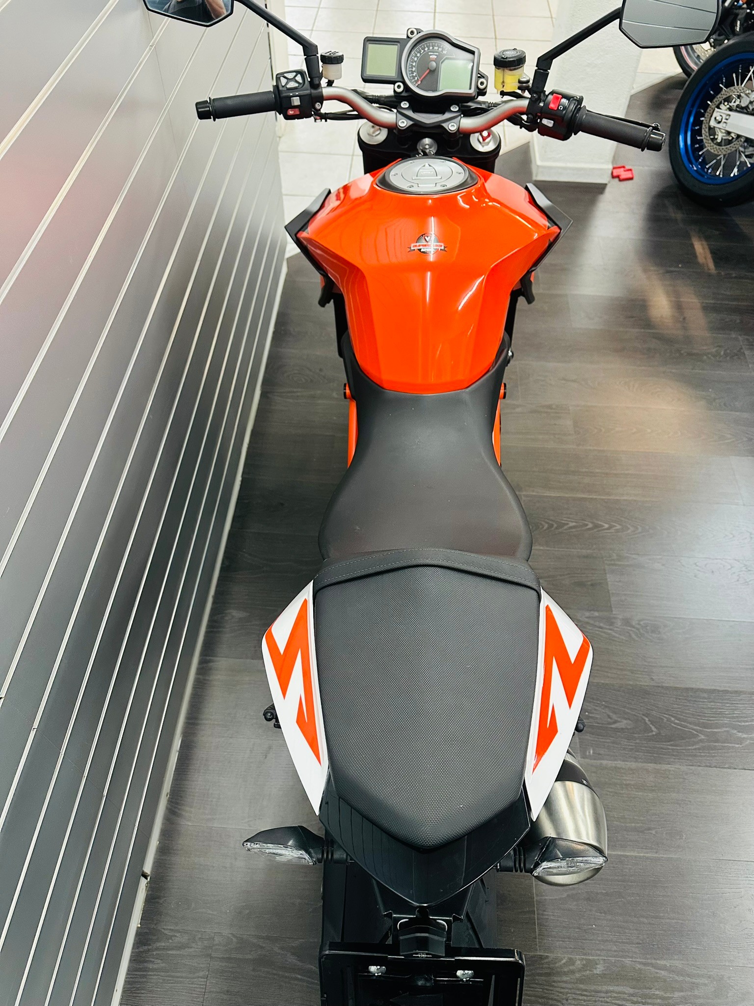 KTM 1290 Super Duke R-image-4