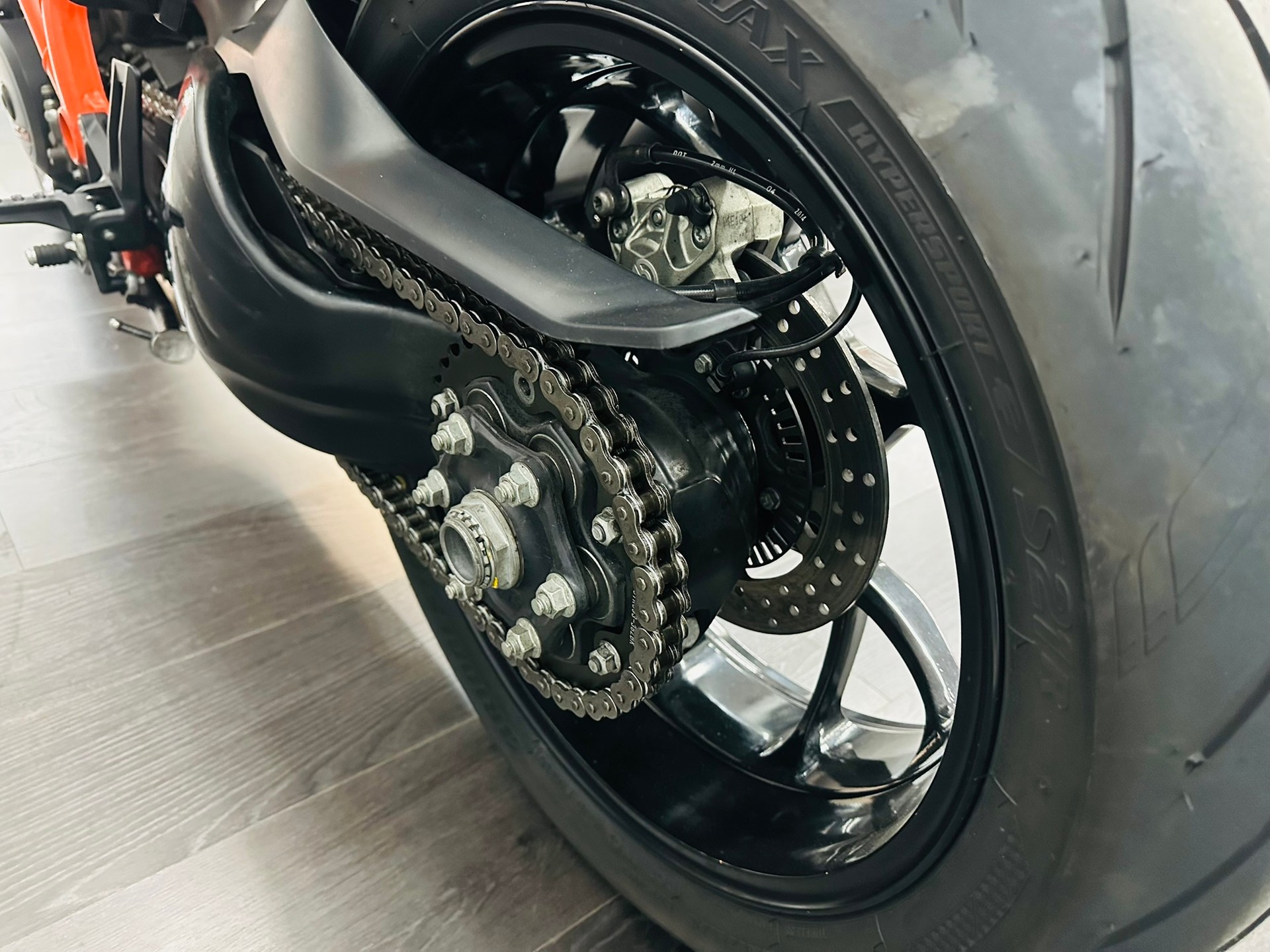 KTM 1290 Super Duke R-image-6