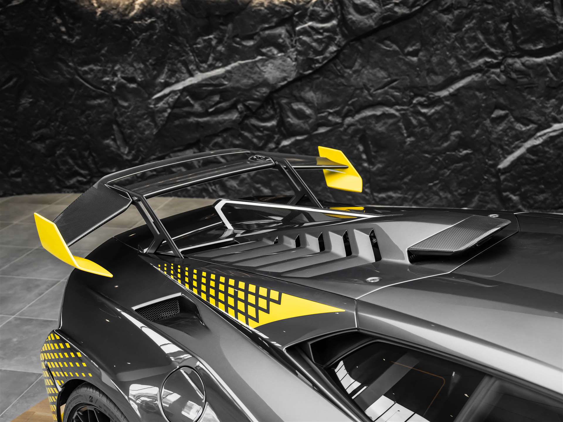 LAMBORGHINI Huracan STO Coupé DCT RWD-image-23