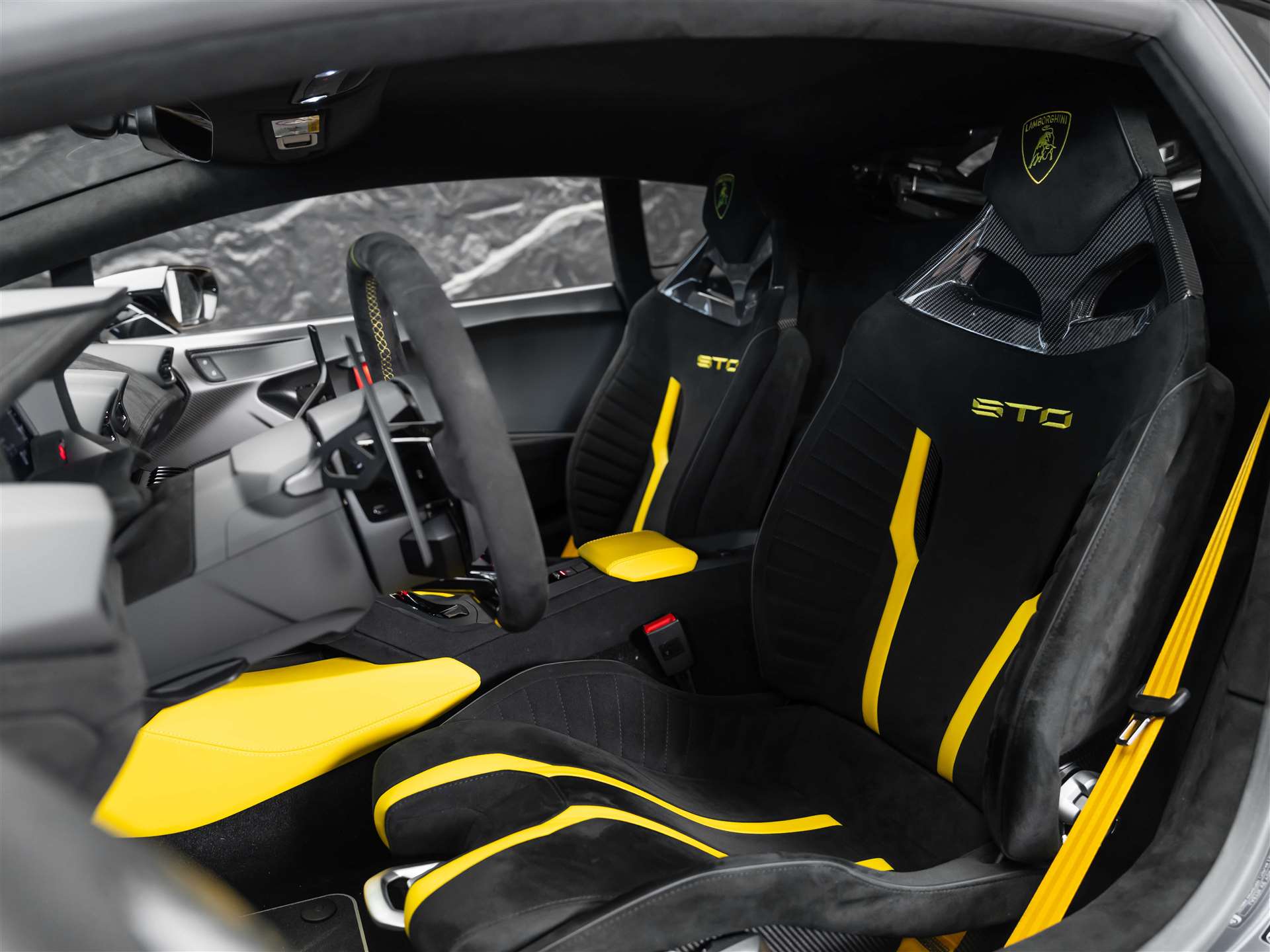 LAMBORGHINI Huracan STO Coupé DCT RWD-image-11