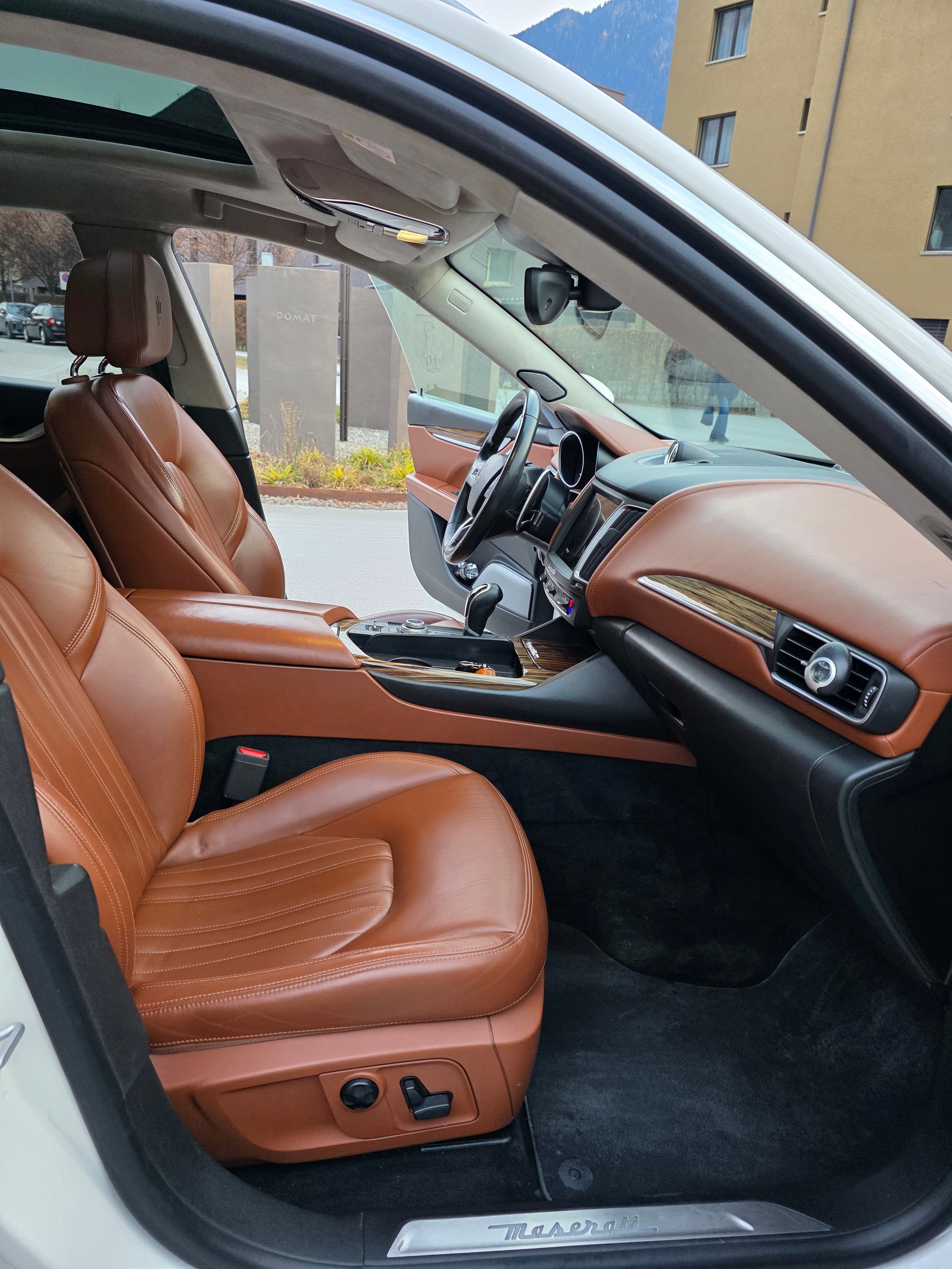 MASERATI Levante S 3.0 V6 Automatica-image-12