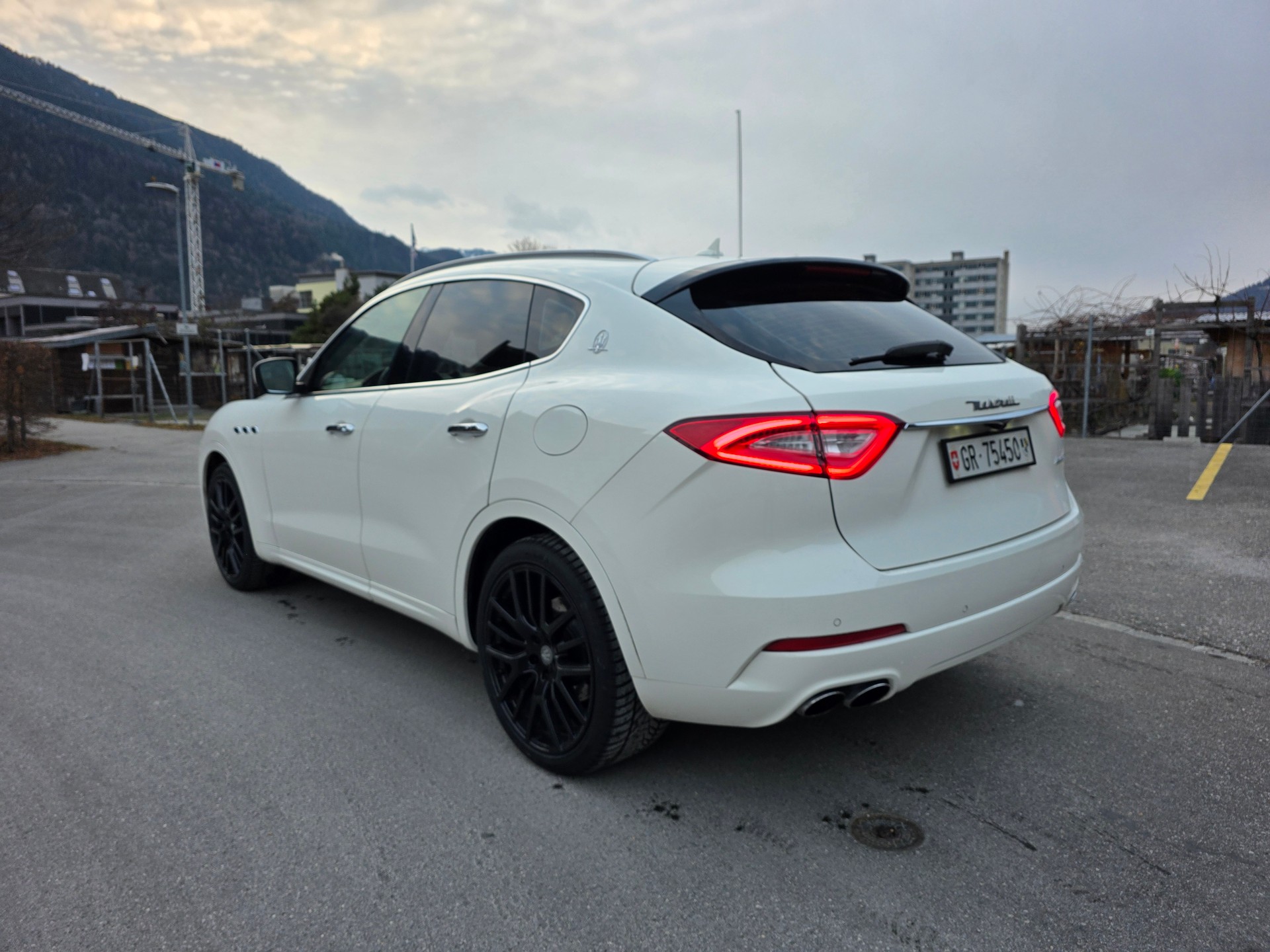 MASERATI Levante S 3.0 V6 Automatica-image-2