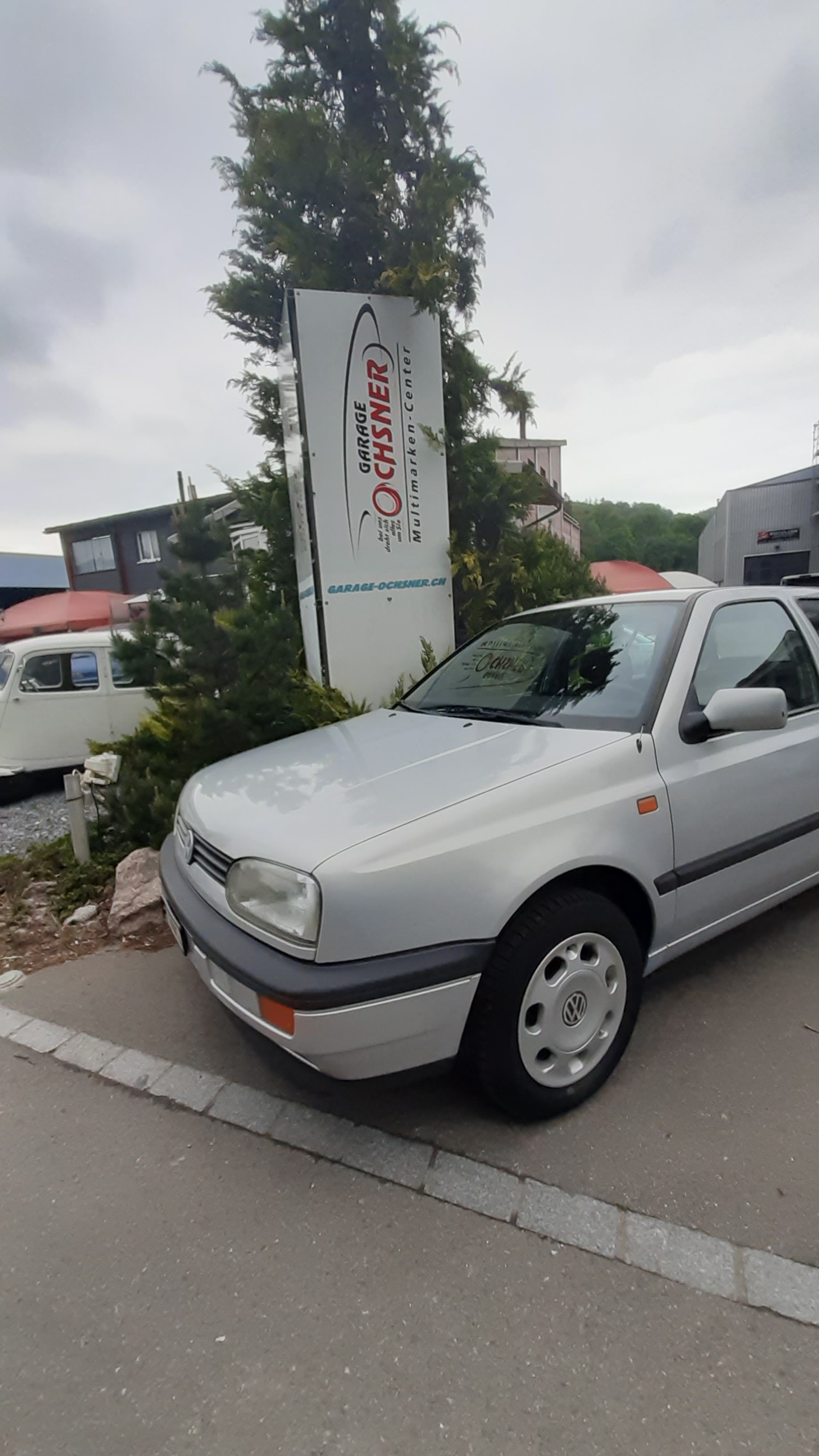 VW Golf 1800 S-Plus (GL)-image-9