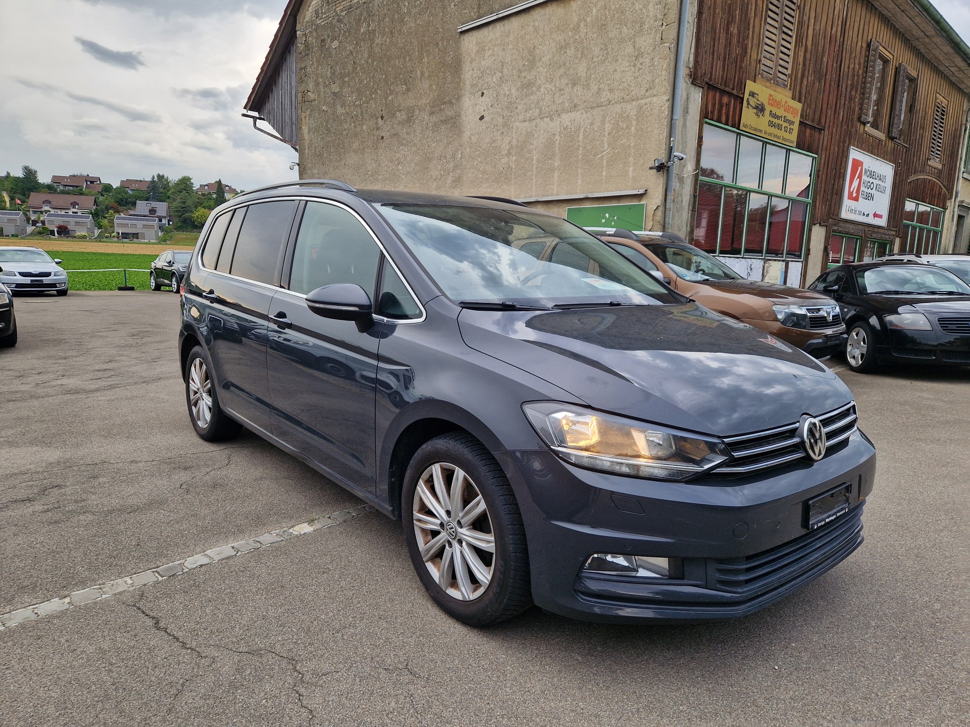 VW Touran 1.6 TDI BlueMotion Technology Comfortline DSG-image-2