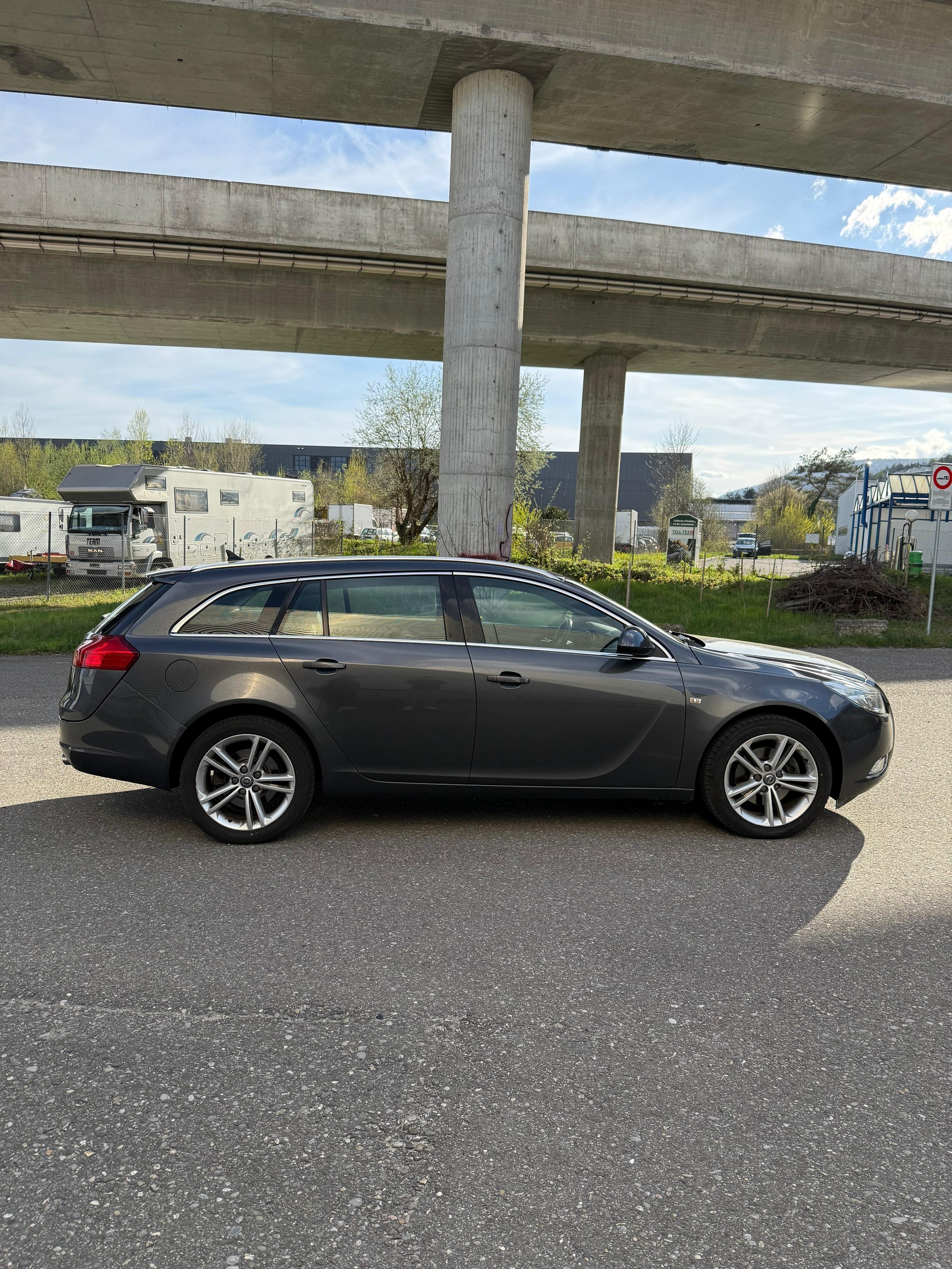 OPEL Insignia ST 2.0 Turbo Sport 4WD Aut.-image-1