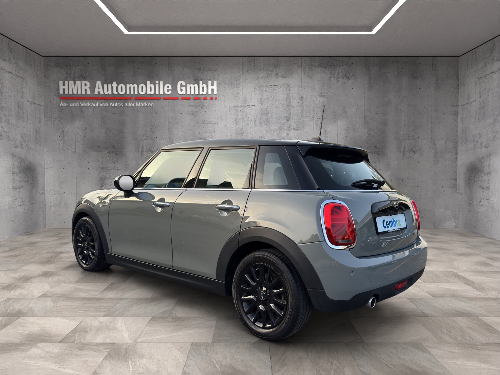 MINI Cooper Steptronic DKG-showroom-element-1