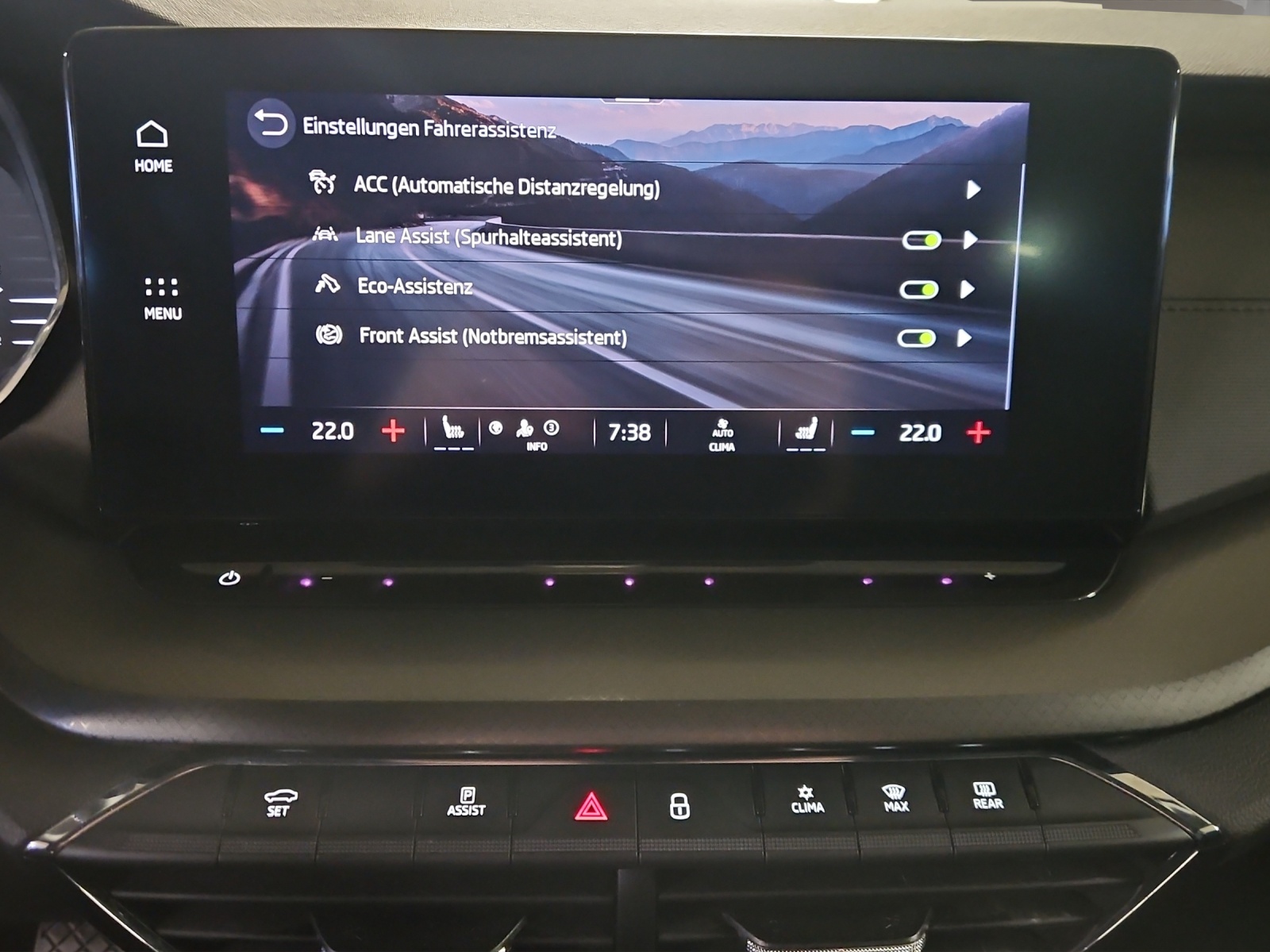 SKODA Octavia Combi 2.0 TDI DSG Ambition 4x4-image-17