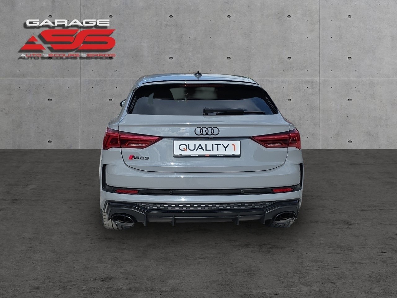 AUDI RS Q3 Sportback quattro S tronic-image-8