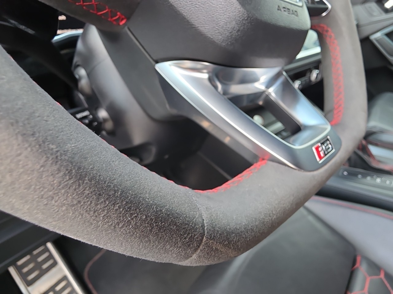 AUDI RS Q3 Sportback quattro S tronic-image-16