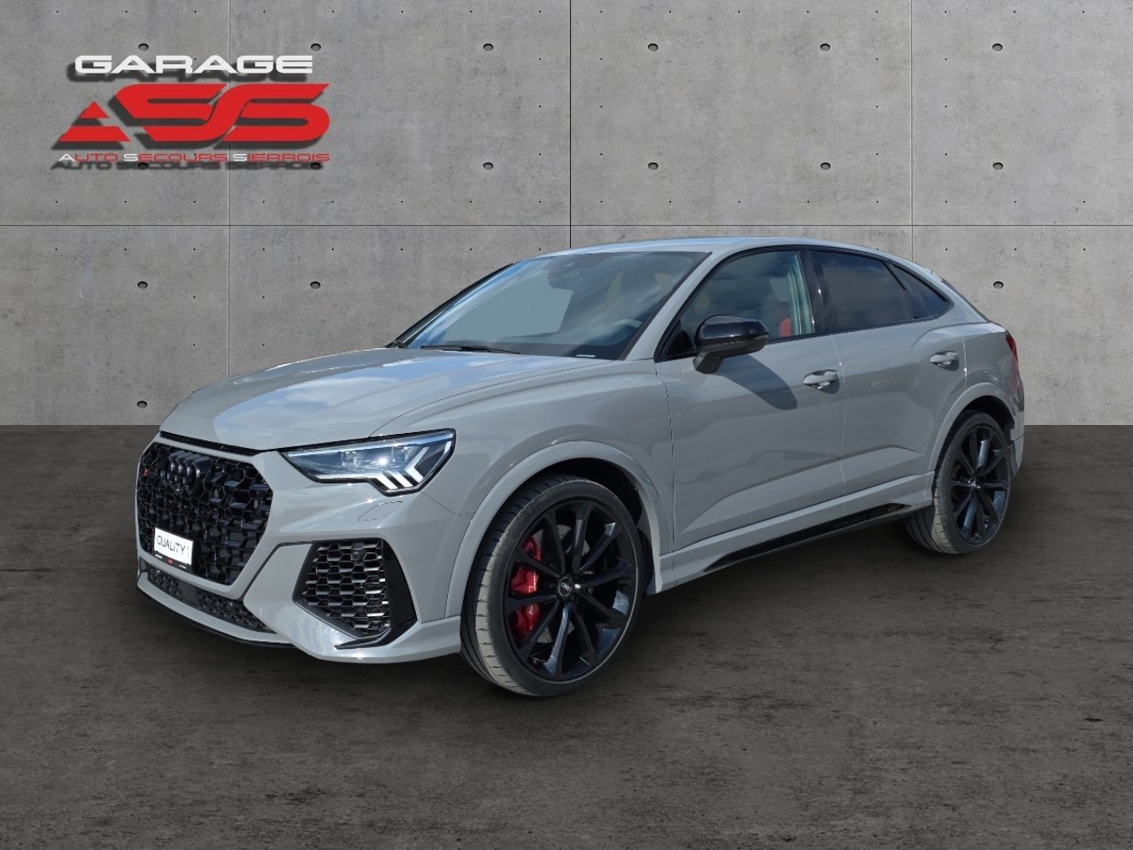AUDI RS Q3 Sportback quattro S tronic-showroom-element-3