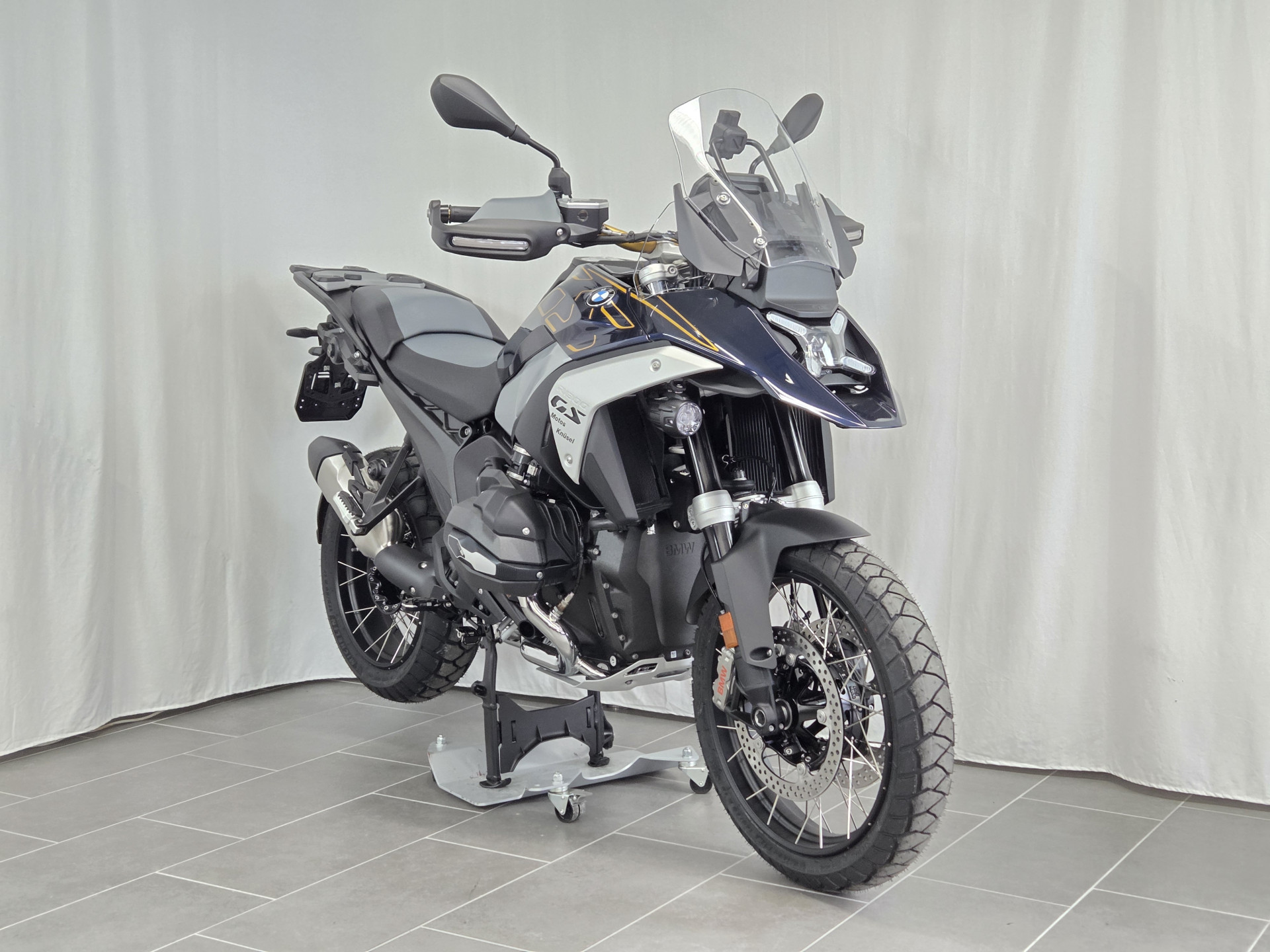 BMW R 1300 GS ASA Boxer-Prämie CHF -1'500 für Verträge bis 30.09.26-showroom-element-1