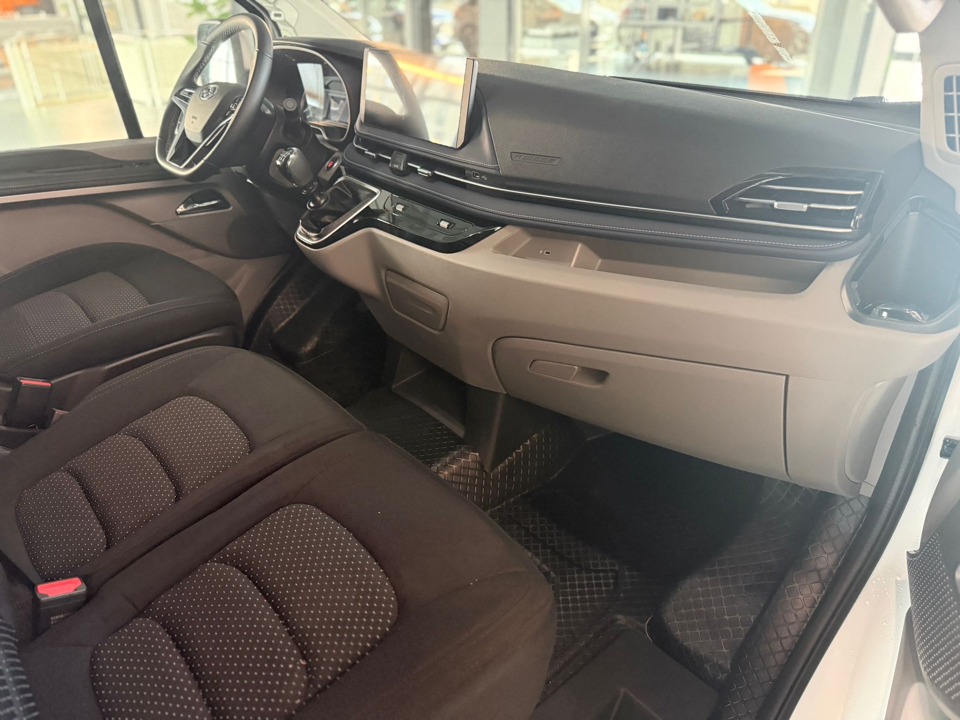 MAXUS Deliver 7 2.0D L2-image-10