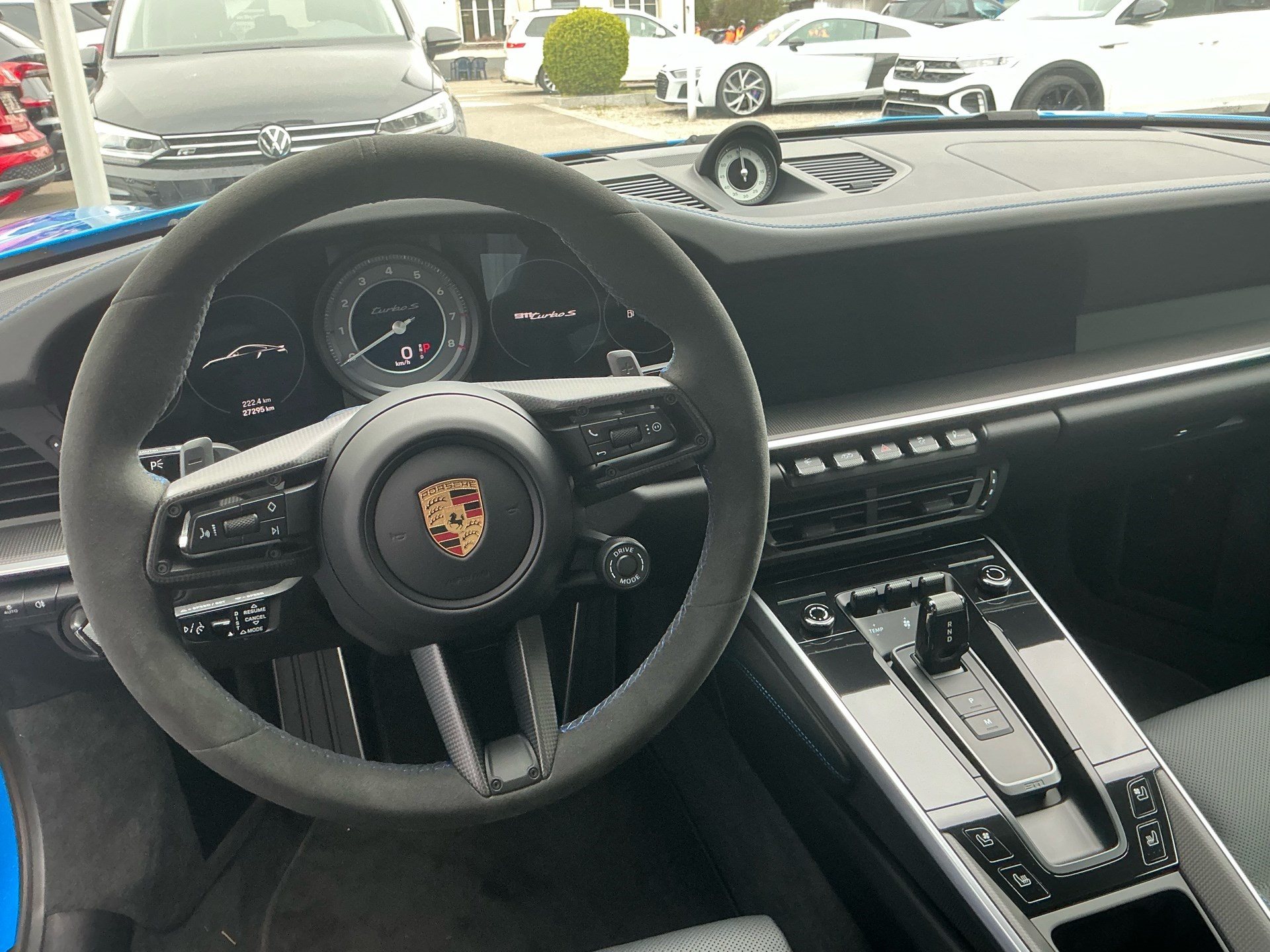 PORSCHE 911 Turbo S *** TRAUM IN SHARKBLUE ***-image-8