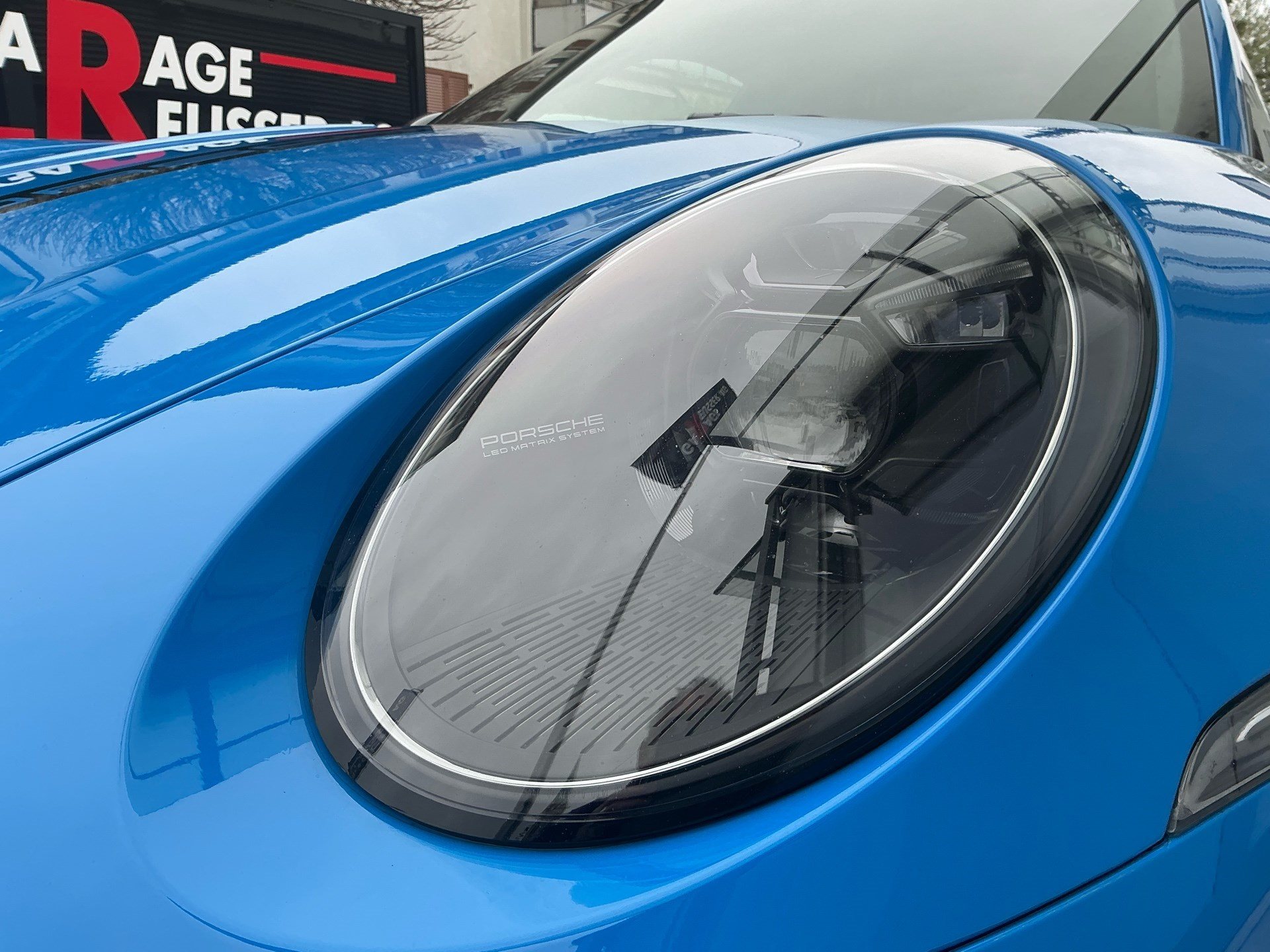 PORSCHE 911 Turbo S *** TRAUM IN SHARKBLUE ***-image-5