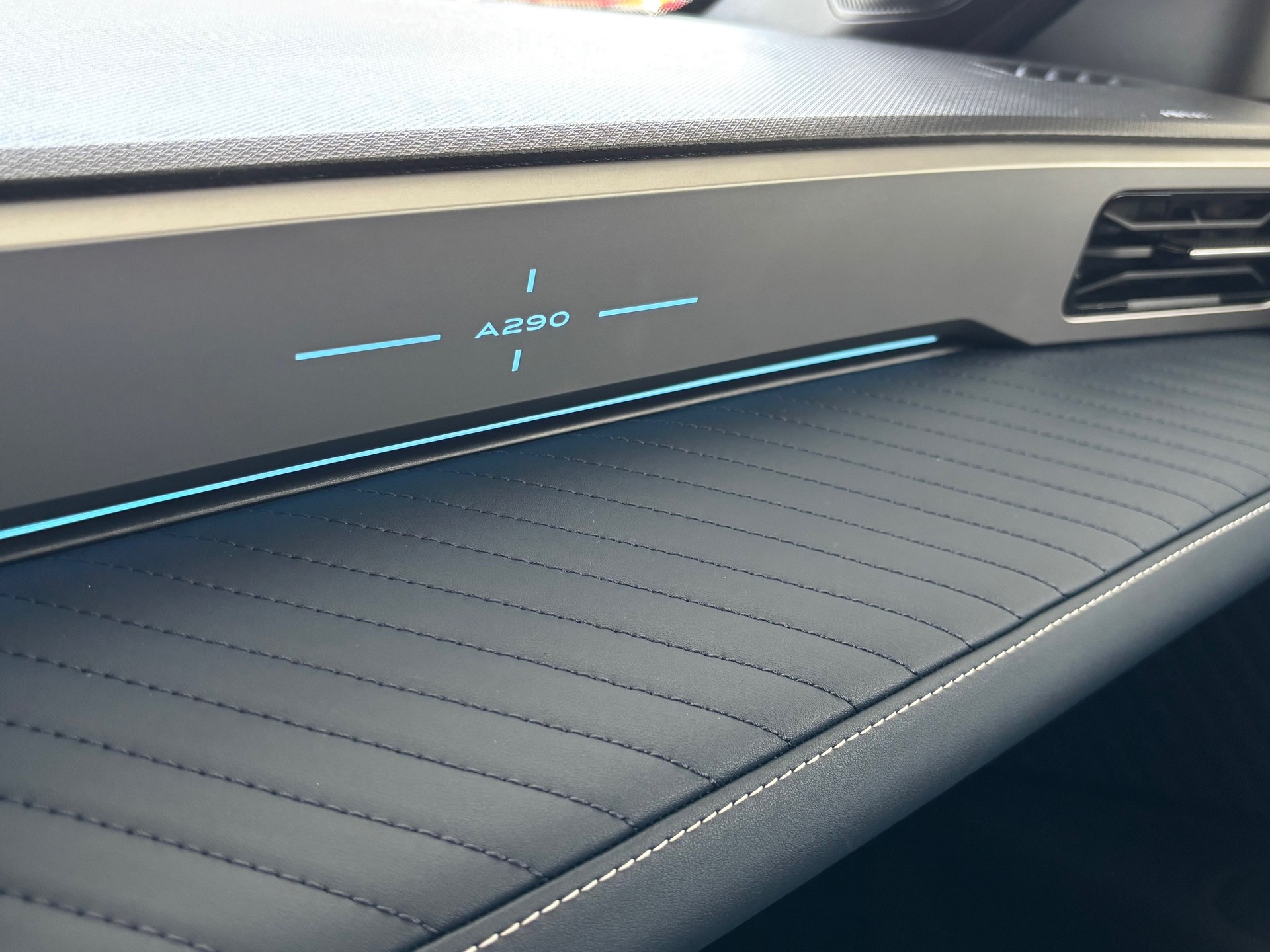 ALPINE A290 180 52kWh GT-image-10