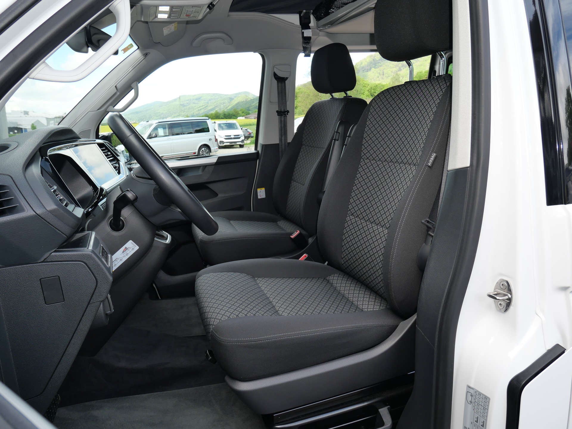 VW T6.1 California 2.0 TDI Beach Edition Spirit 4Motion DSG-image-10