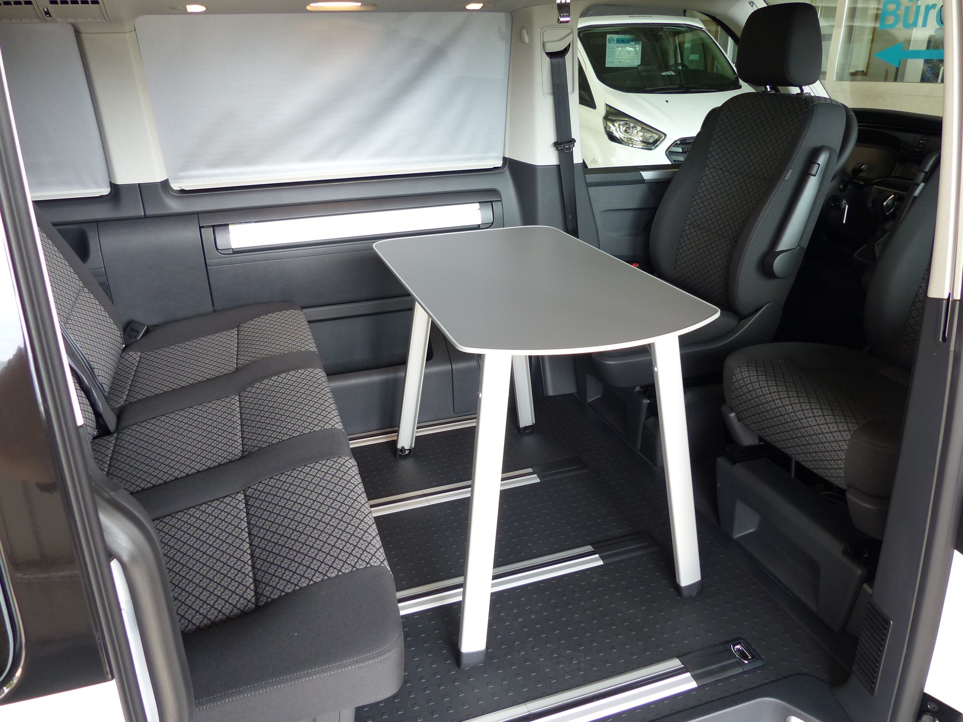VW T6.1 California 2.0 TDI Beach Edition Spirit 4Motion DSG-image-8