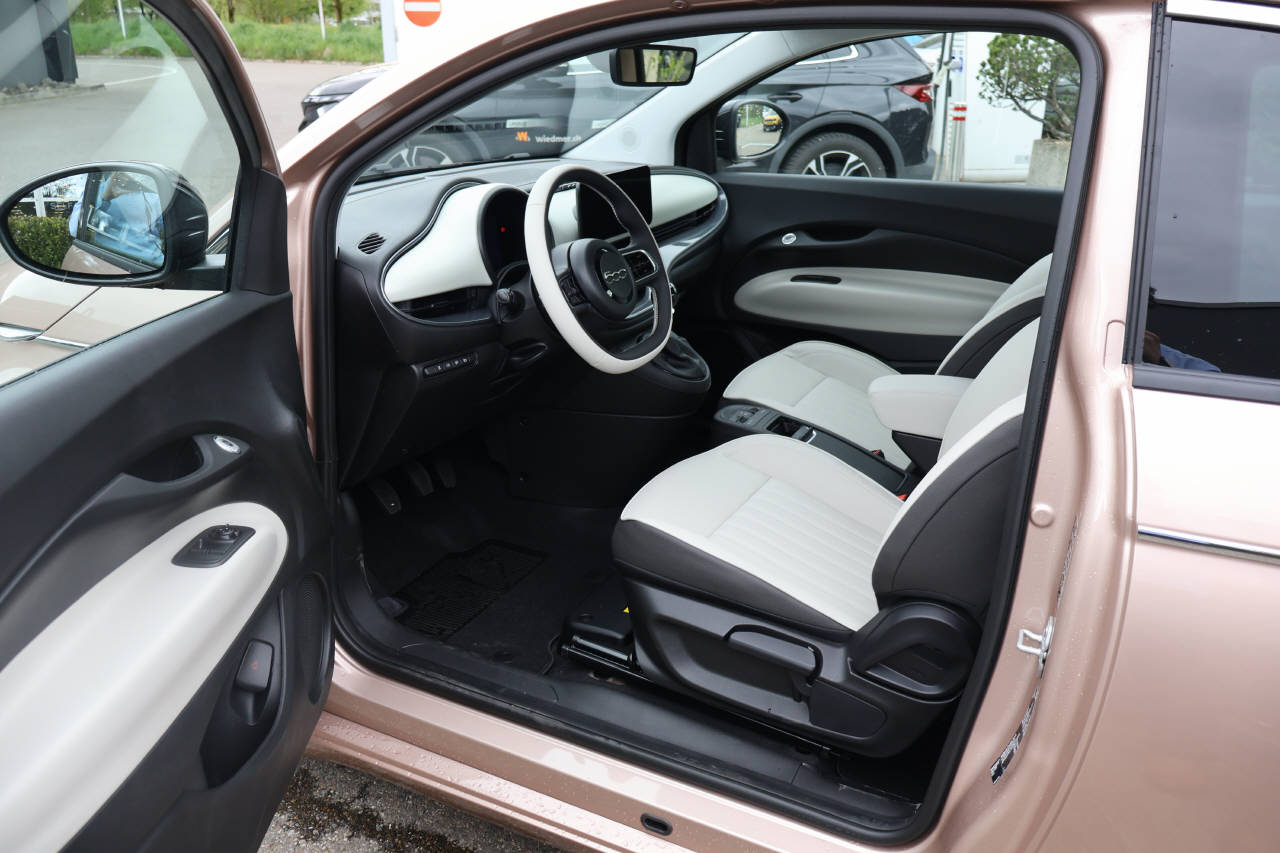 FIAT 500 Cabrio 1.0 Hybrid La Prima-image-10