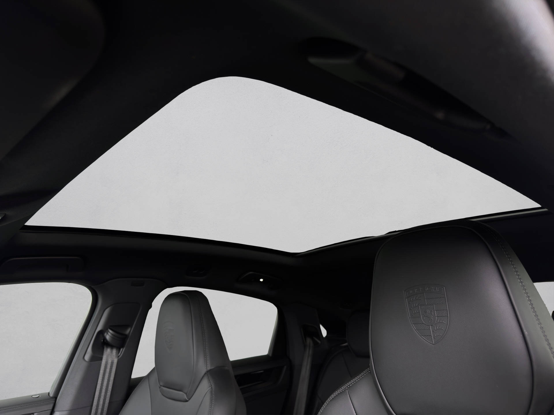 PORSCHE Cayenne S E-Hybrid Coupé Black Edition-image-14