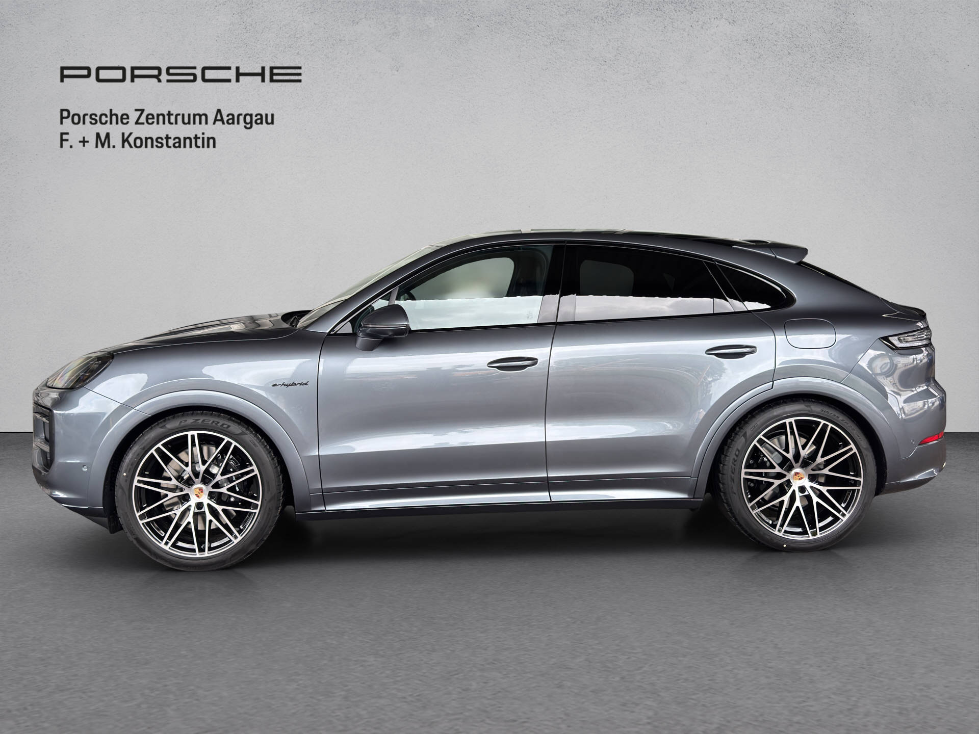 PORSCHE Cayenne S E-Hybrid Coupé Black Edition-image-2