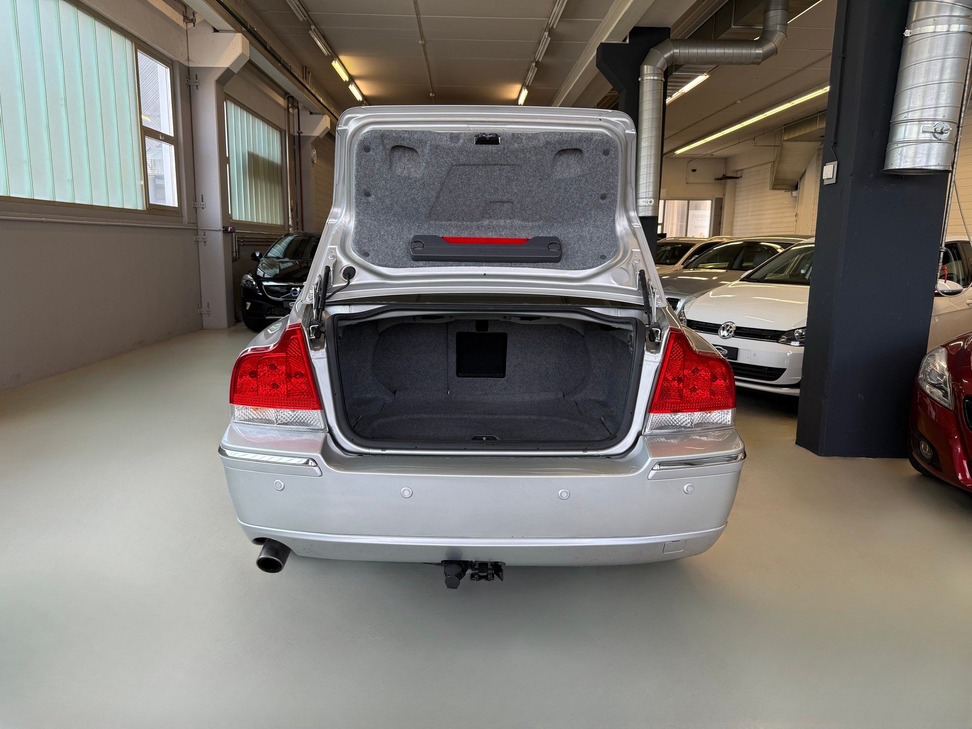 VOLVO S60 2.5T AWD Summum-image-8