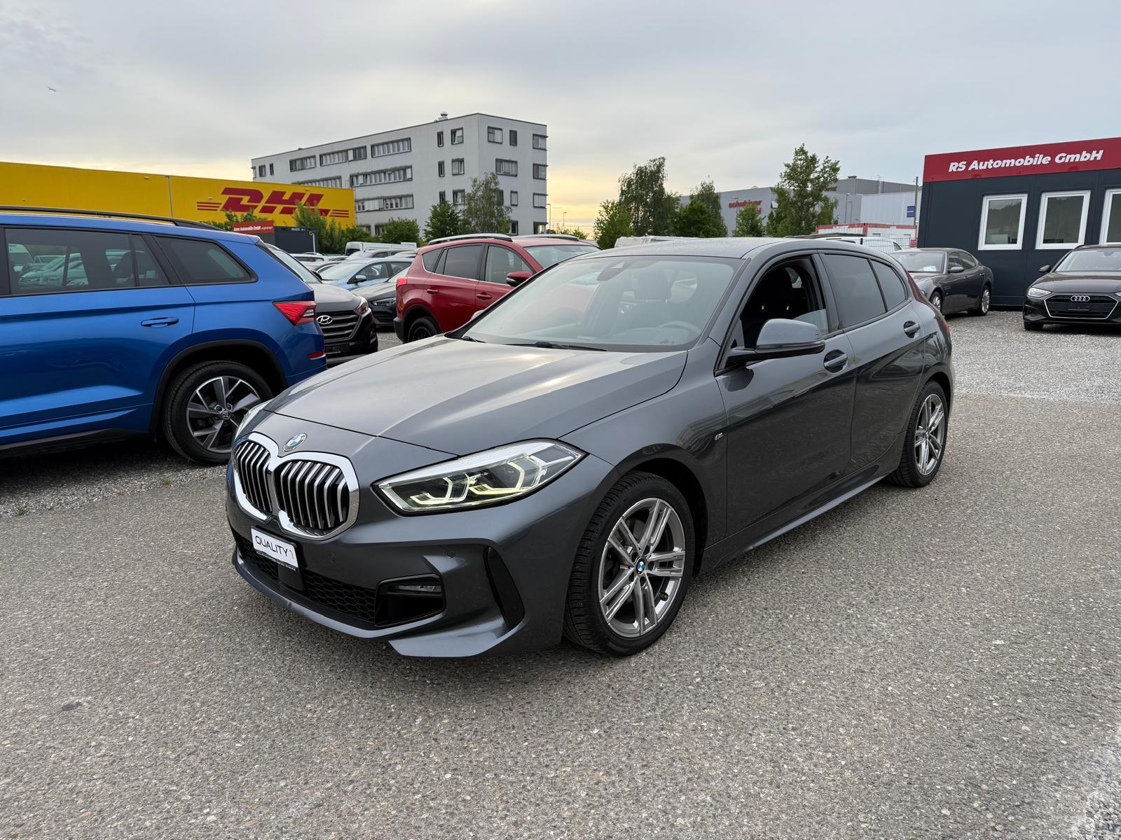 BMW 116d-showroom-element-1