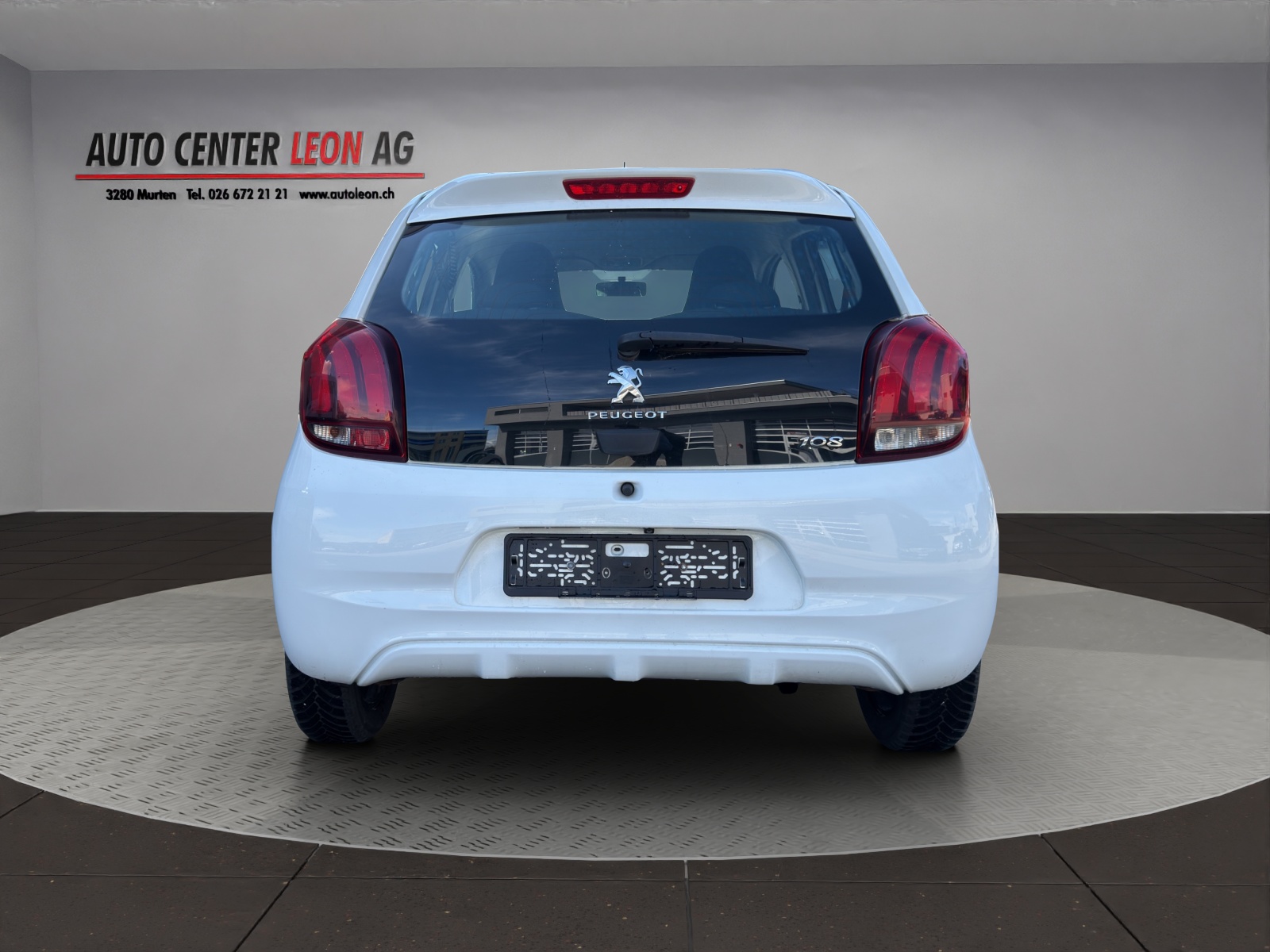 PEUGEOT 108 1.2 VTi Active-image-4