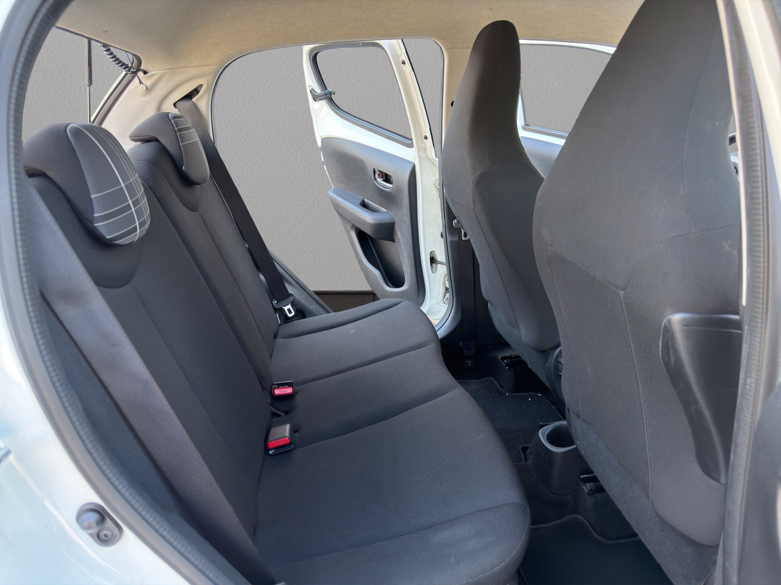 PEUGEOT 108 1.2 VTi Active-image-16