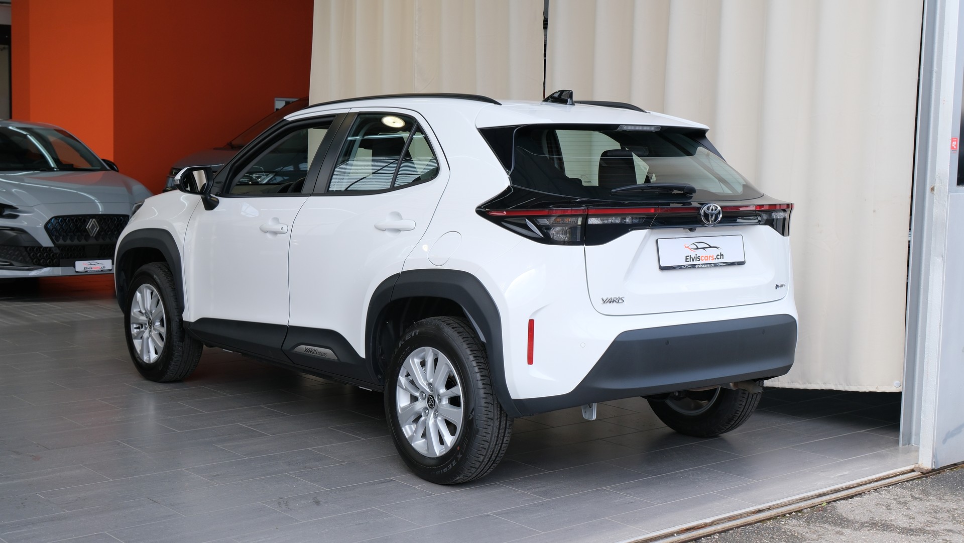 TOYOTA Yaris Cross 1.5 Trend e-CVT-image-10