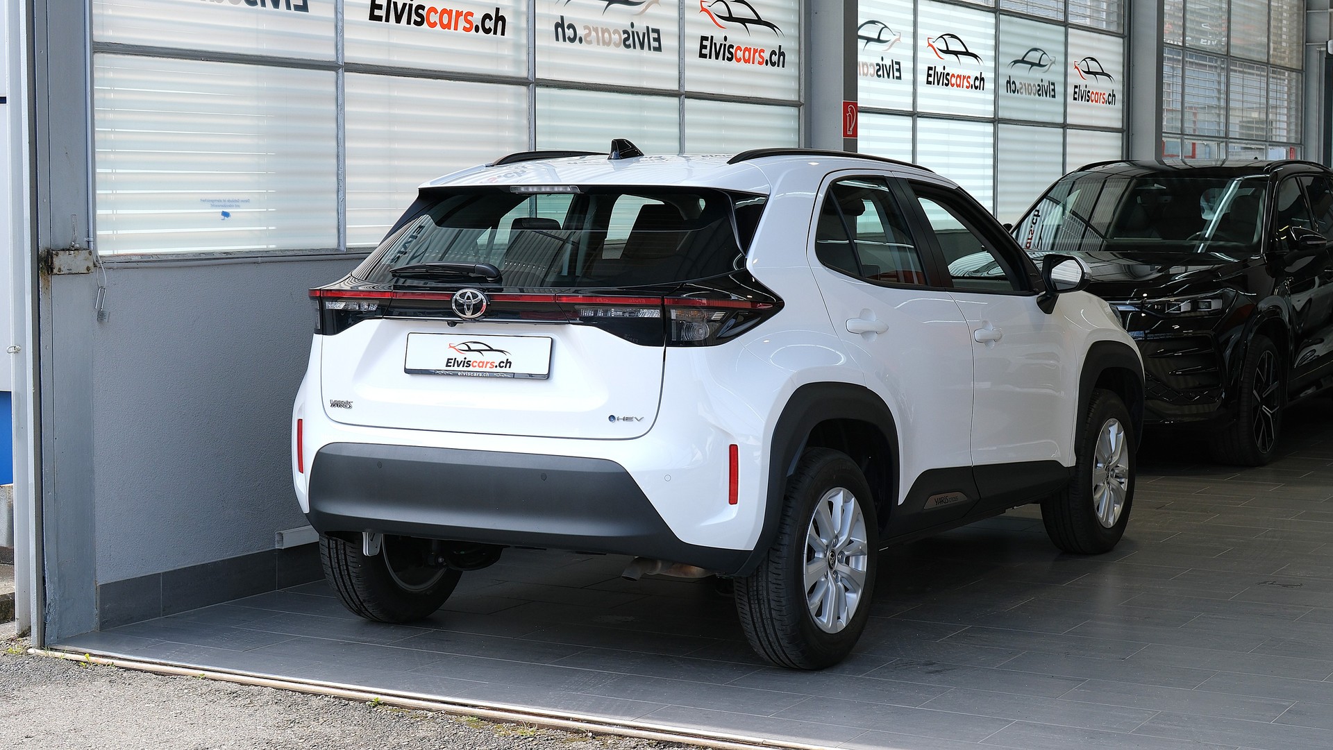 TOYOTA Yaris Cross 1.5 Trend e-CVT-image-23