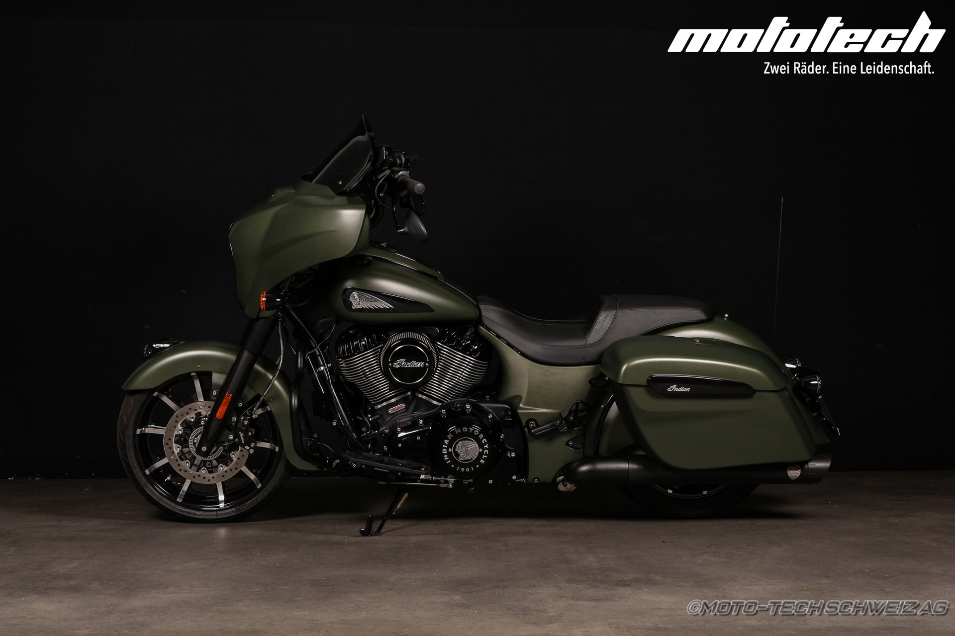 INDIAN Chieftain Dark Horse-image-3