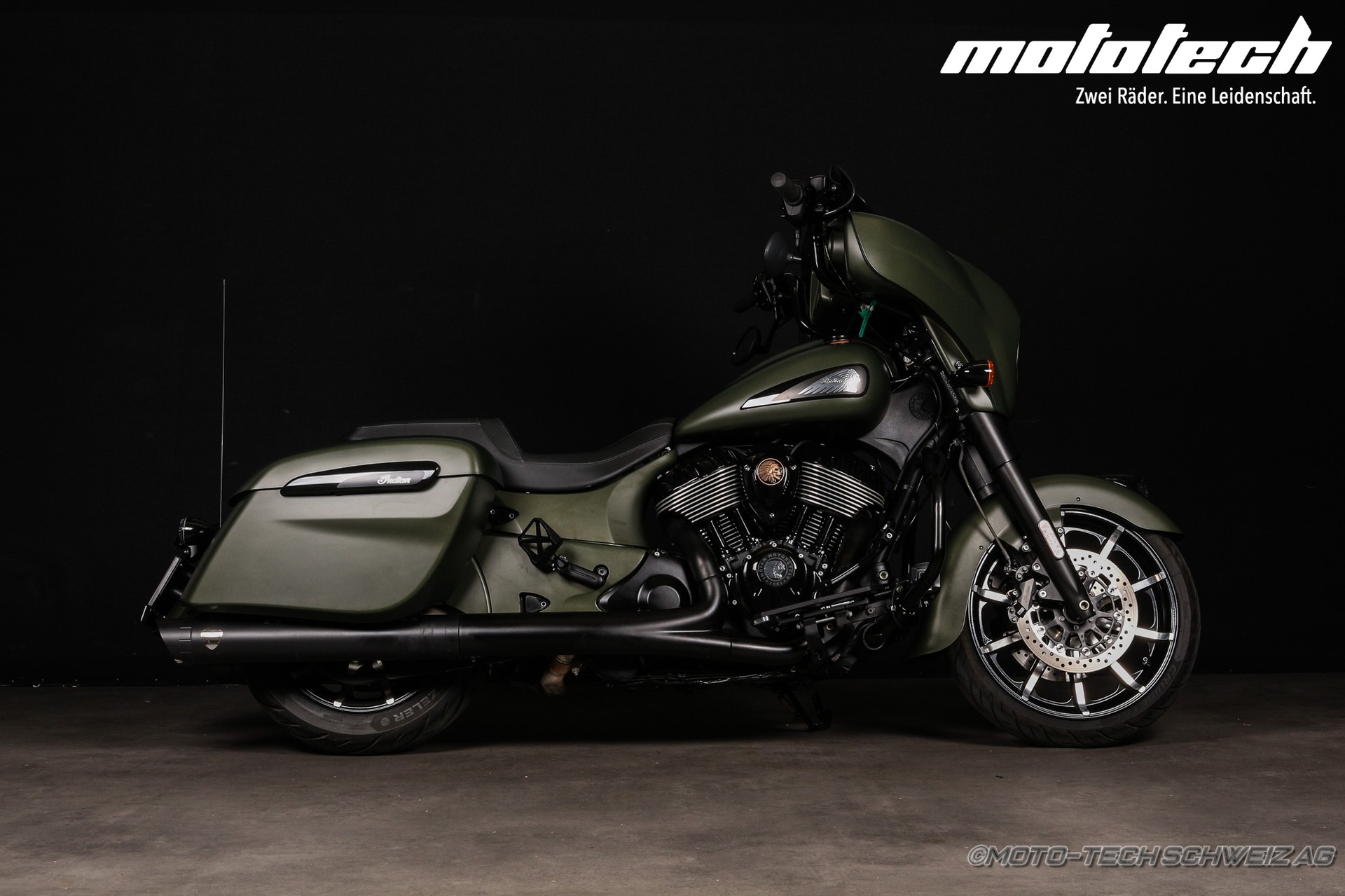 INDIAN Chieftain Dark Horse-image-0