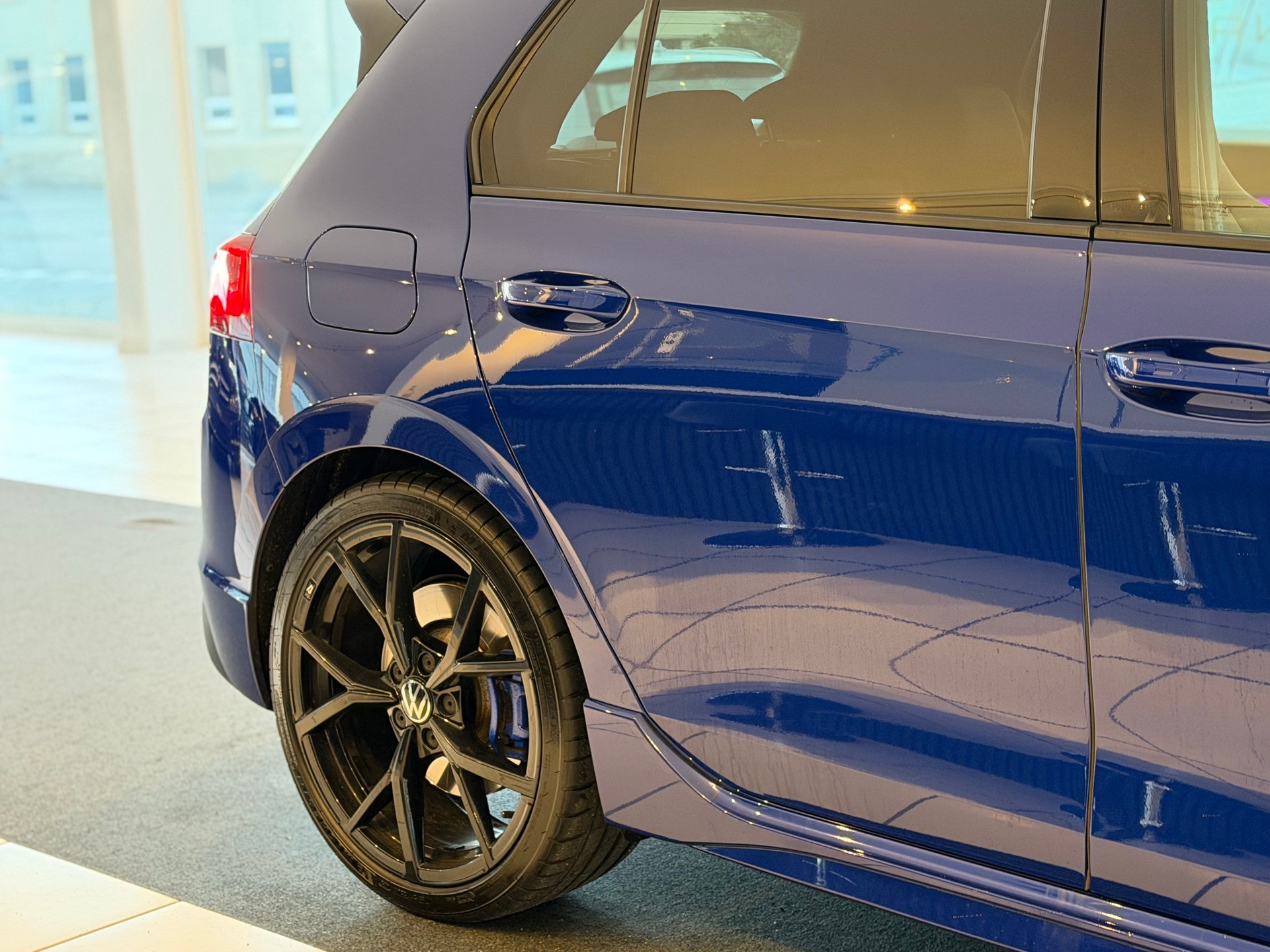 VW Golf 2.0 TSI R DSG 4Motion **Performance Paket**-image-5