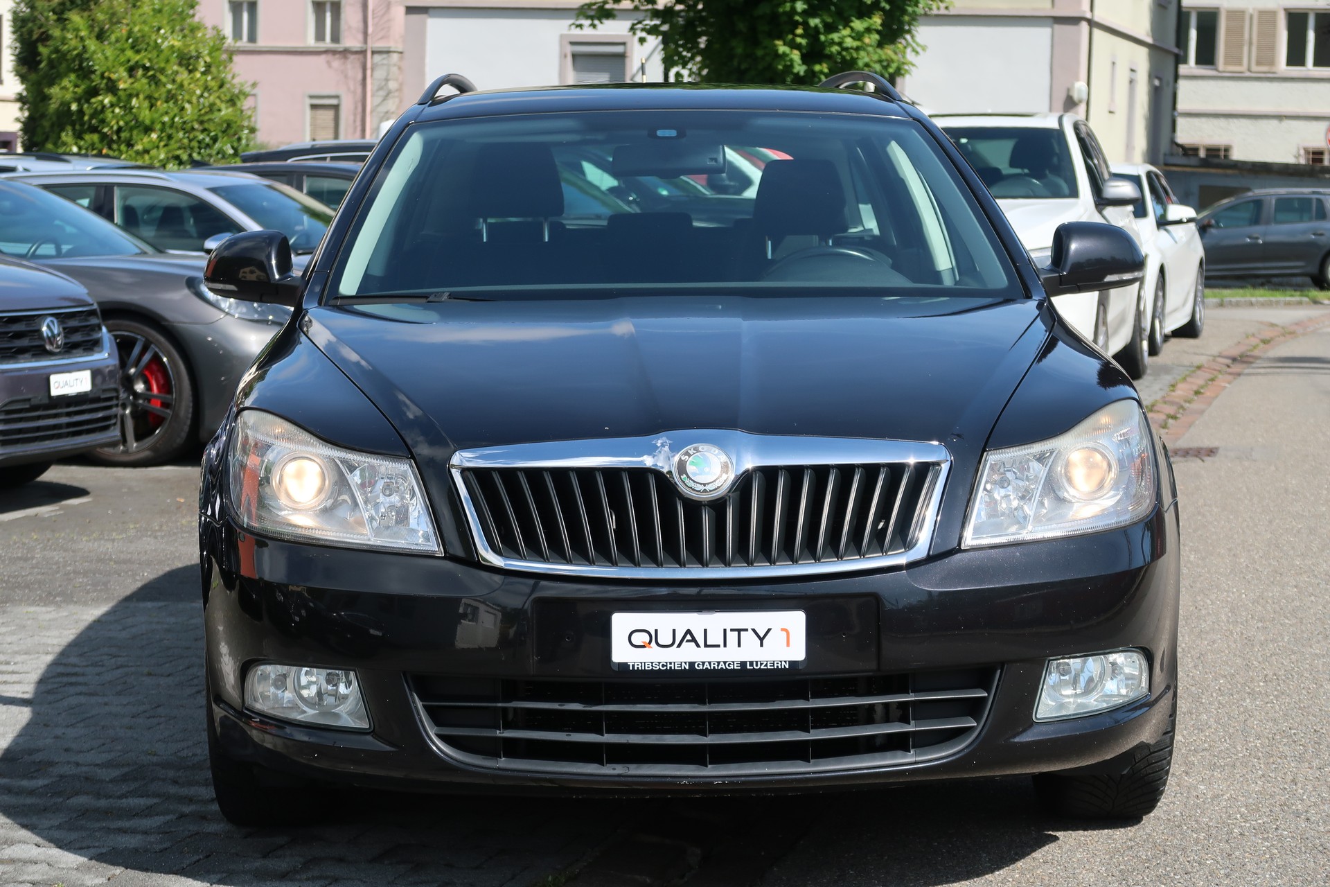 SKODA Octavia Combi 1.4 TSI Ambiente-image-1