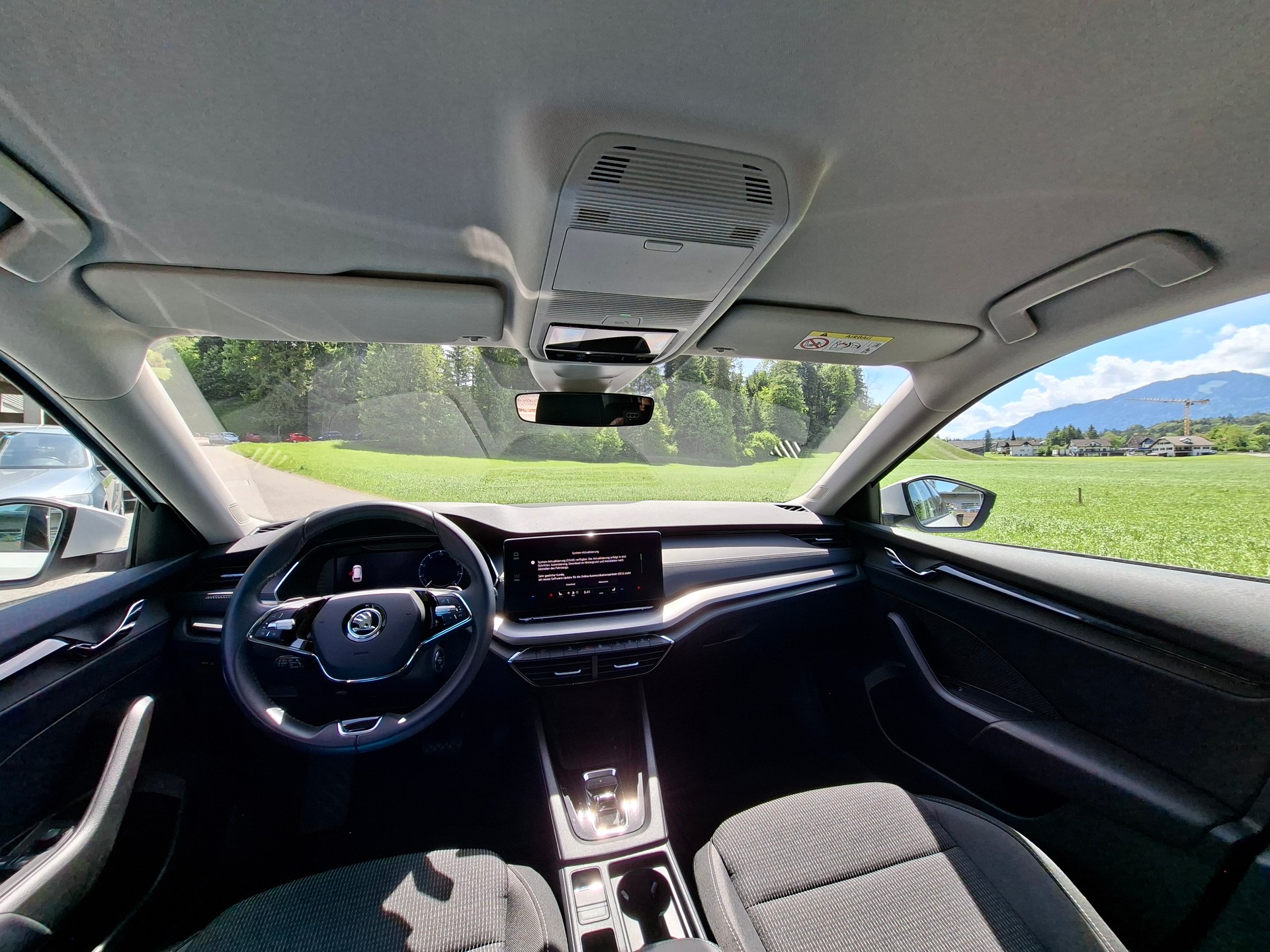 SKODA Octavia Combi 1.5 TSI mHEV DSG Ambition *8-fach bereift*-image-8