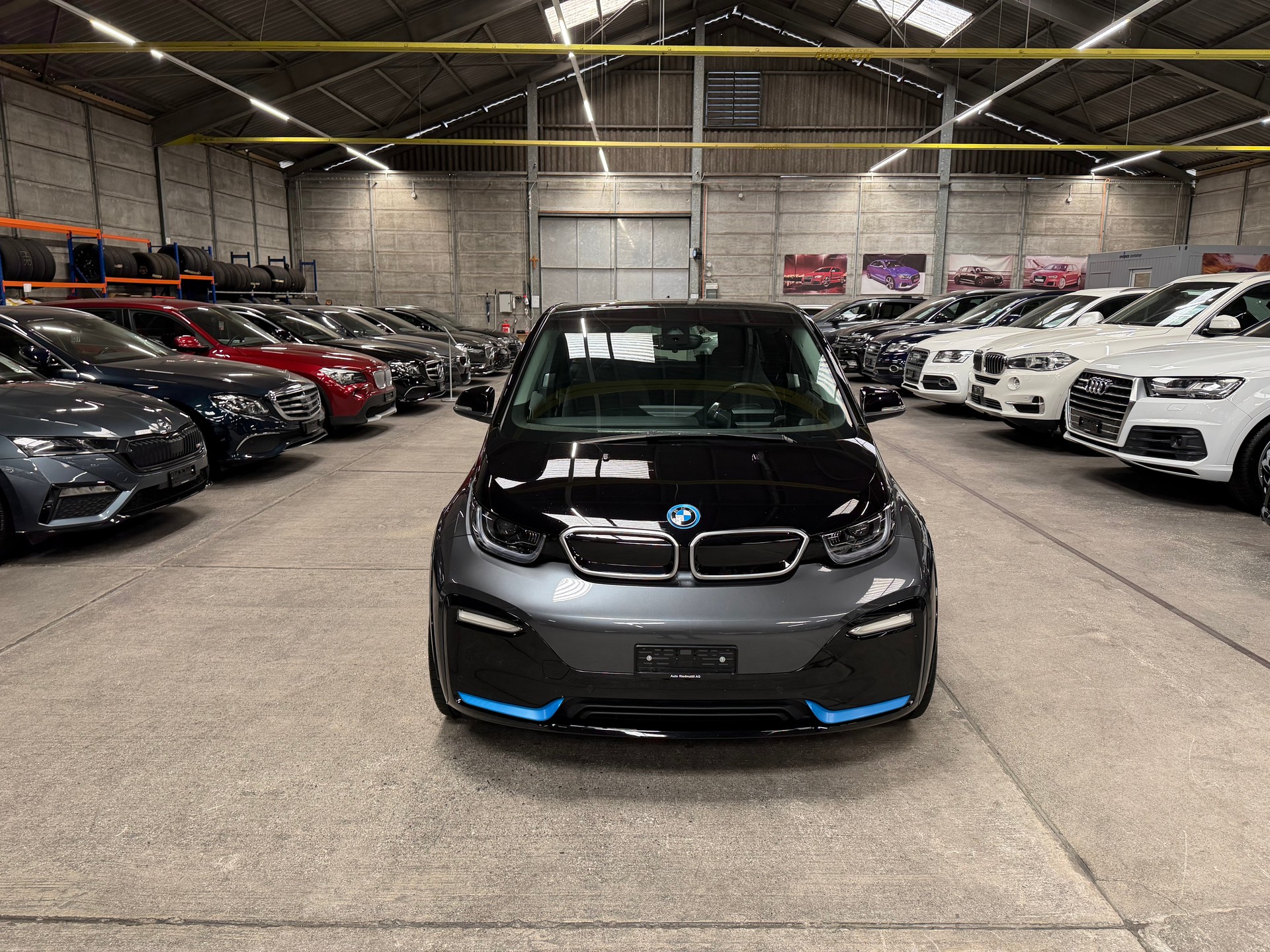 BMW i3s (120Ah) Fleet Edition-image-8