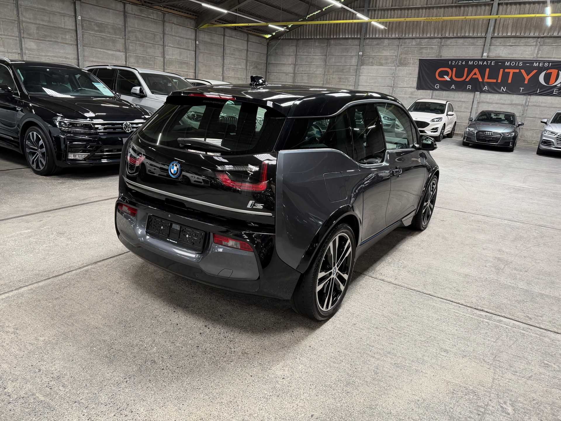 BMW i3s (120Ah) Fleet Edition-image-3