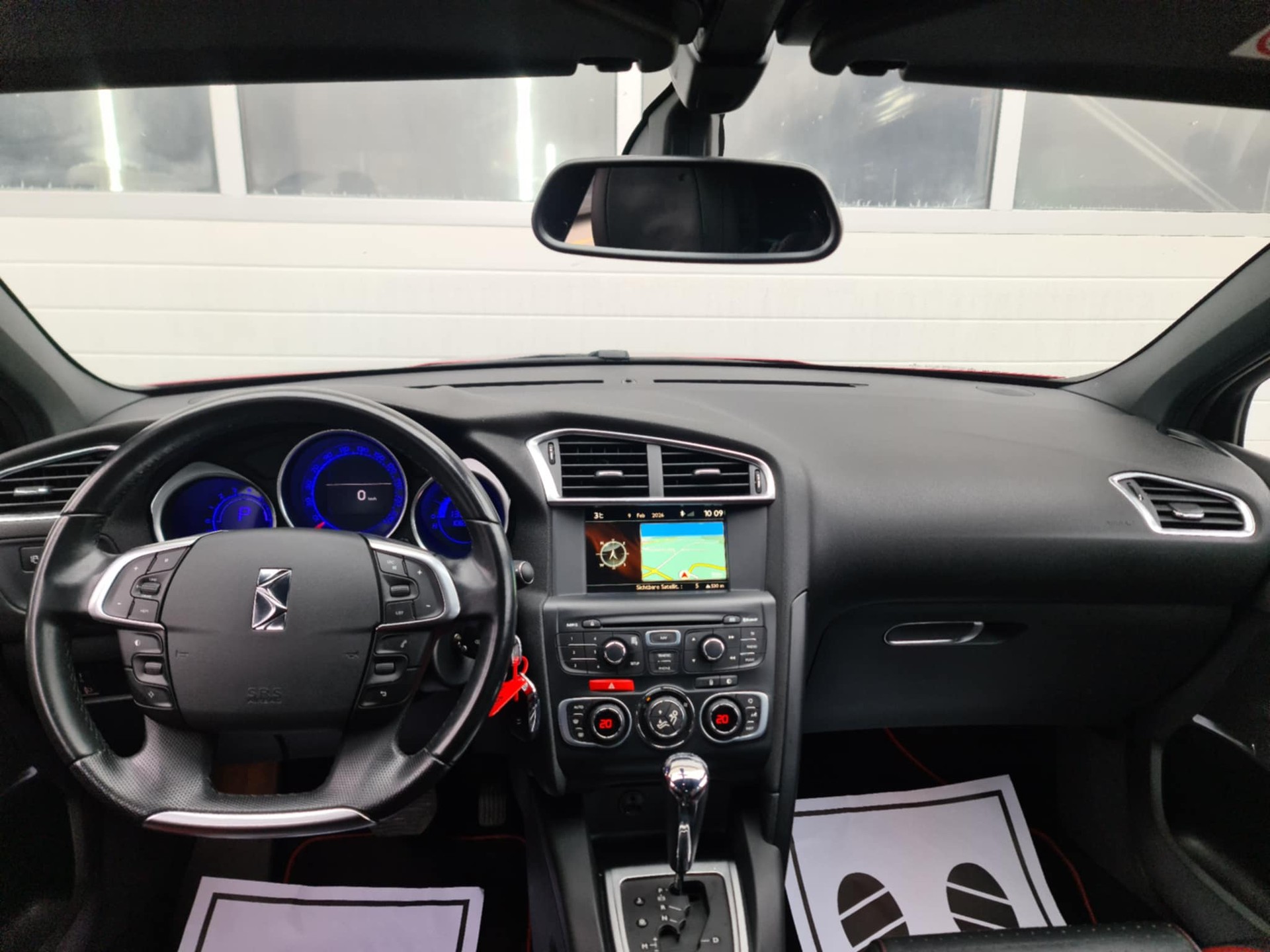 DS AUTOMOBILES DS4 1.6 THP Dark Top Automatic-image-9