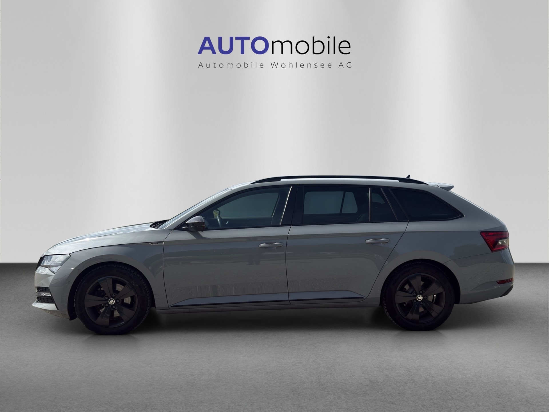 SKODA Superb Combi 2.0 TDi SportLine Light 4x4 DSG-image-0