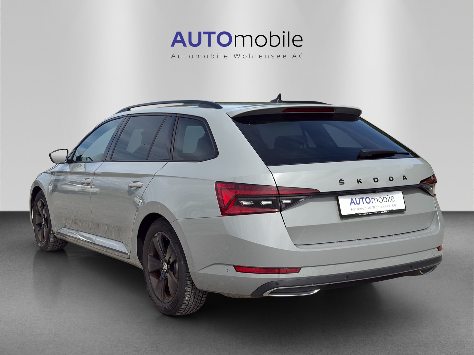 SKODA Superb Combi 2.0 TDi SportLine Light 4x4 DSG-image-6