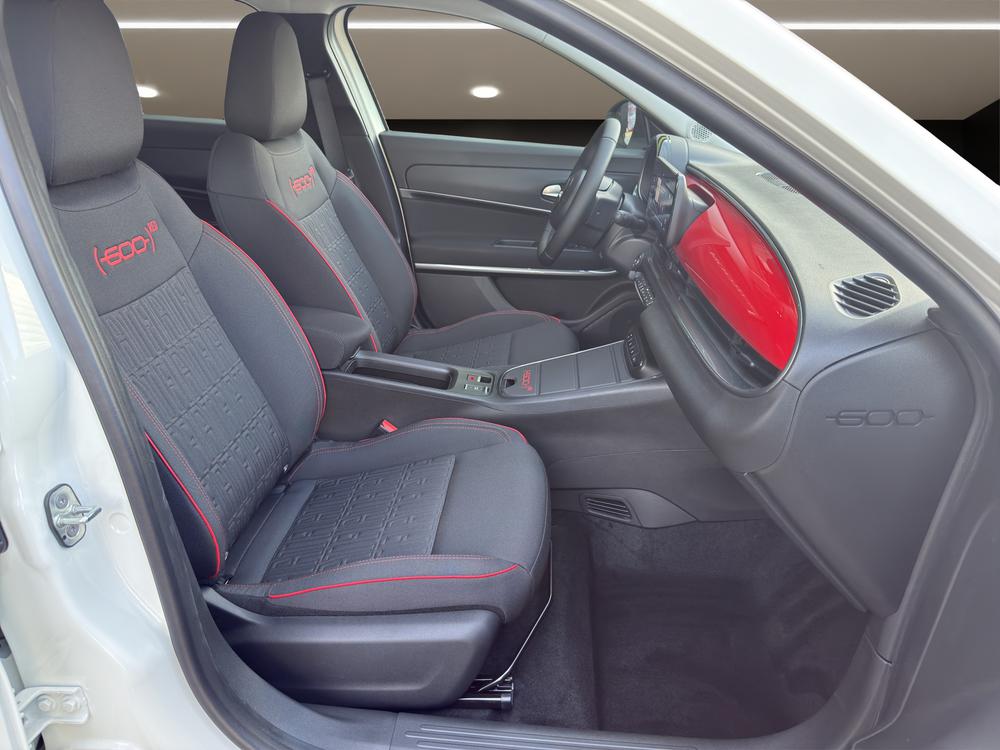 FIAT 600 Red-image-11