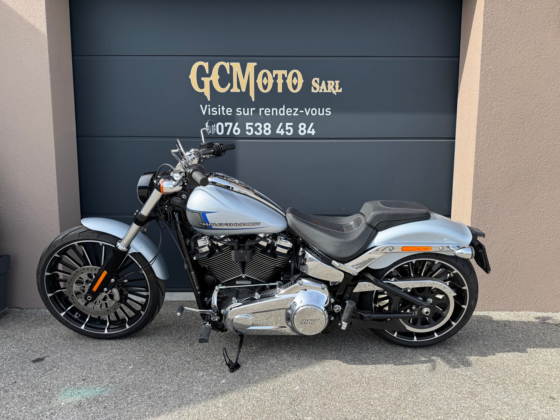 HARLEY-DAVIDSON FXBR Breakout 117-image-2