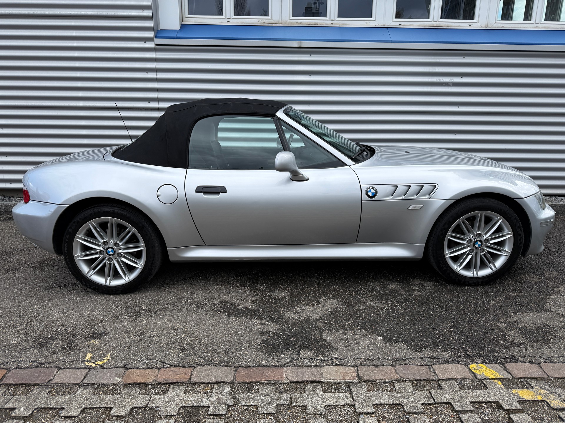BMW Z3 1.9i Roadster-image-15