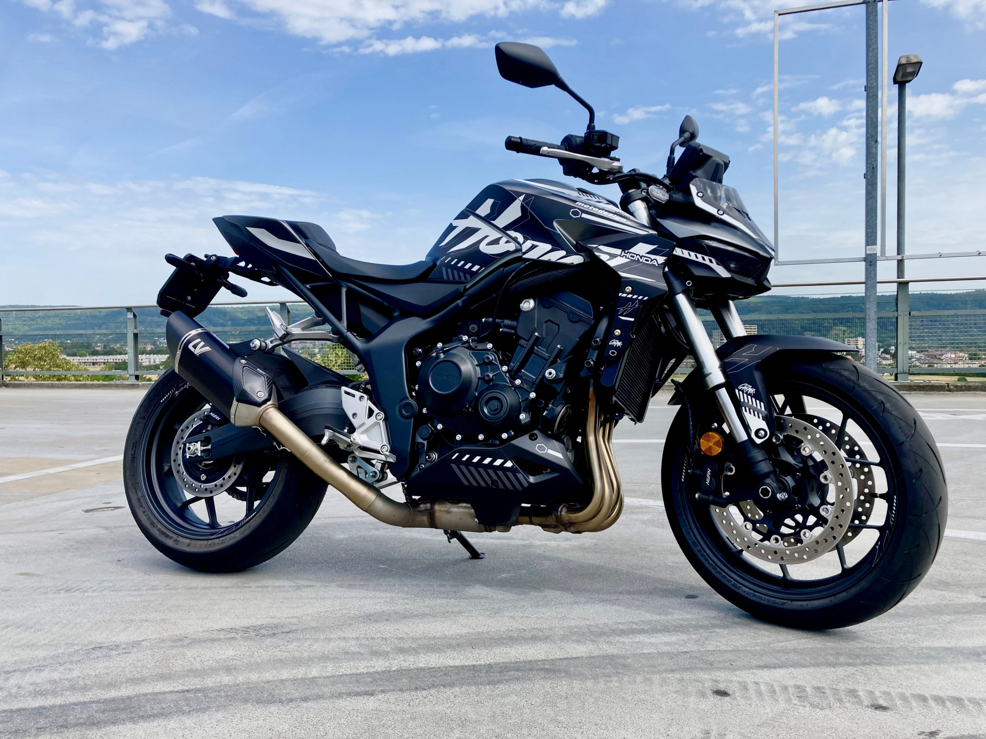 HONDA CB 1000 Hornet-image-1