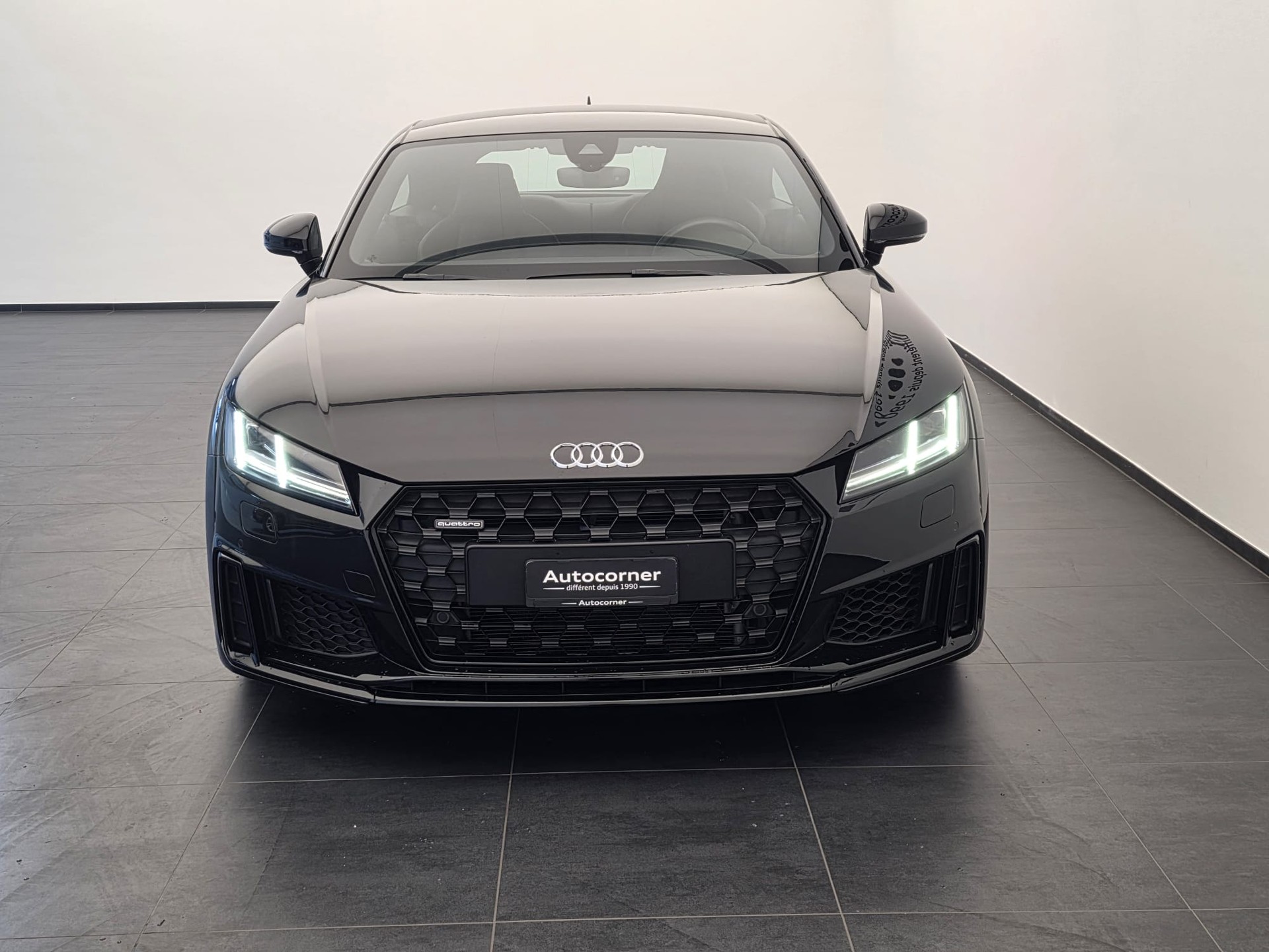 AUDI TT Coupé 45 TFSI quattro S-tronic-showroom-element-2