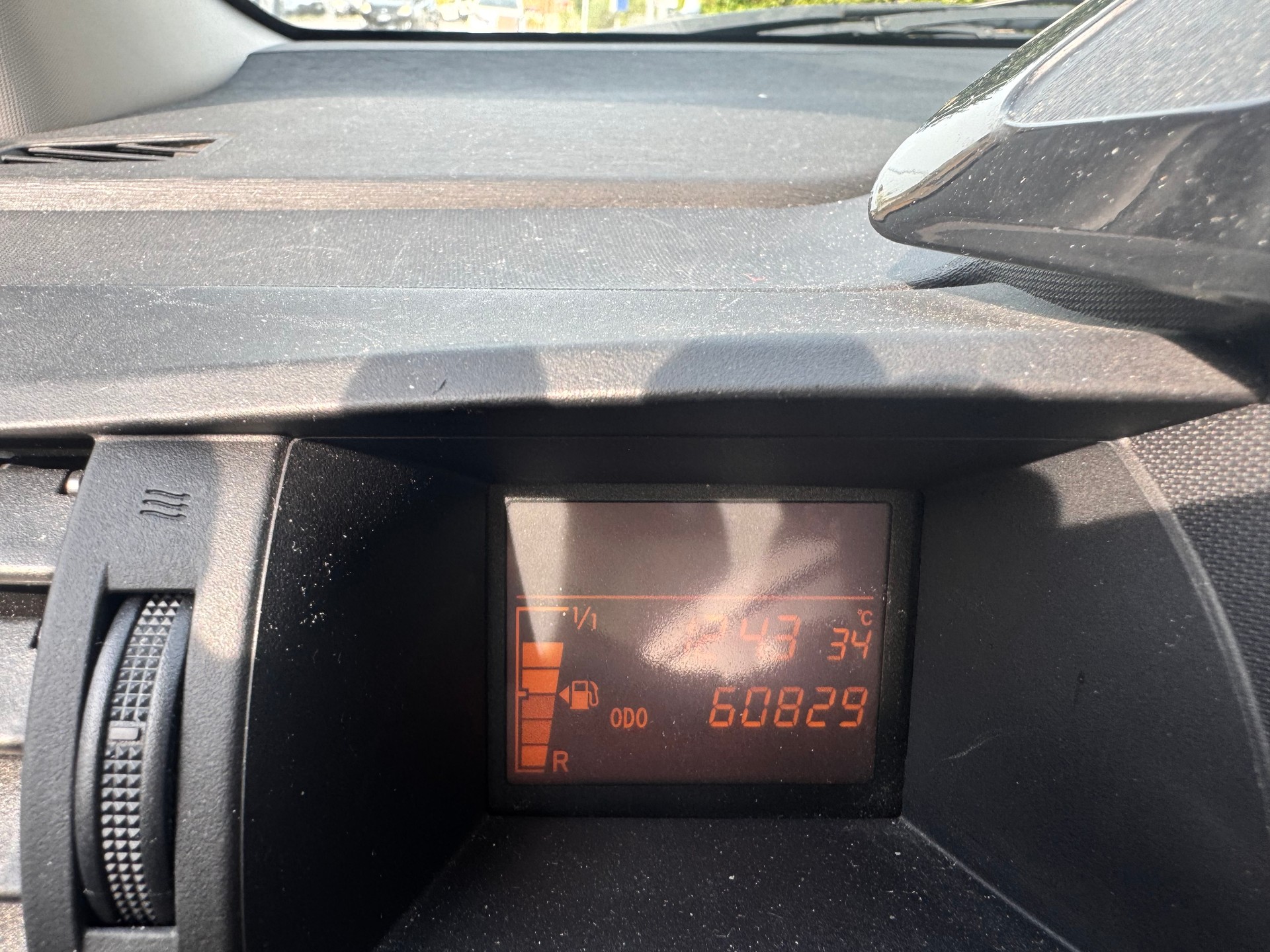 TOYOTA 1.0 VVT-i Linea Luna-image-3