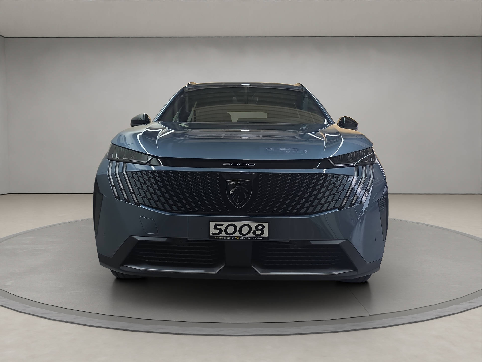PEUGEOT 5008 1.2 Hybrid Allure Premium-image-4