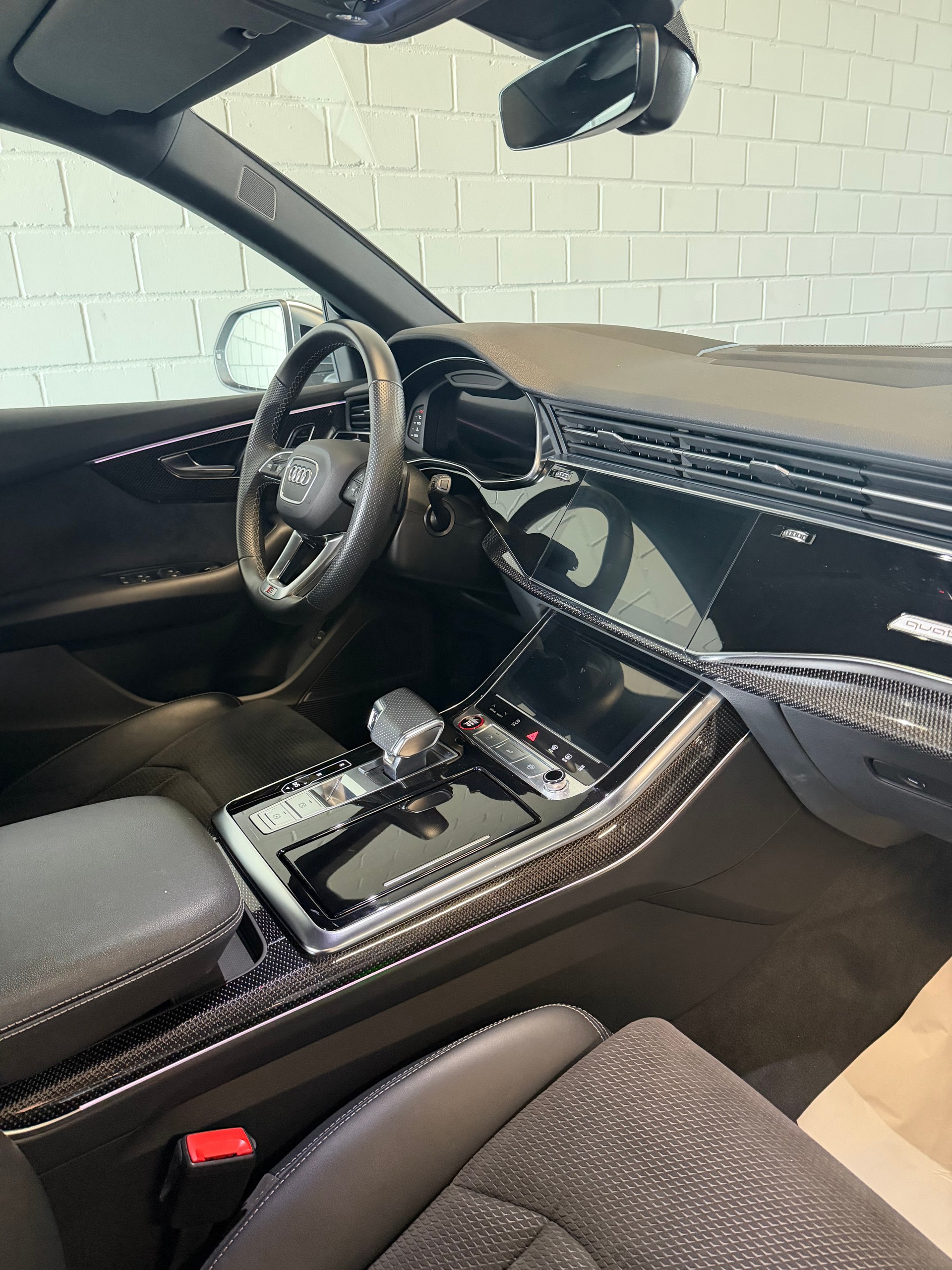 AUDI SQ8 TFSI quattro tiptronic-image-12