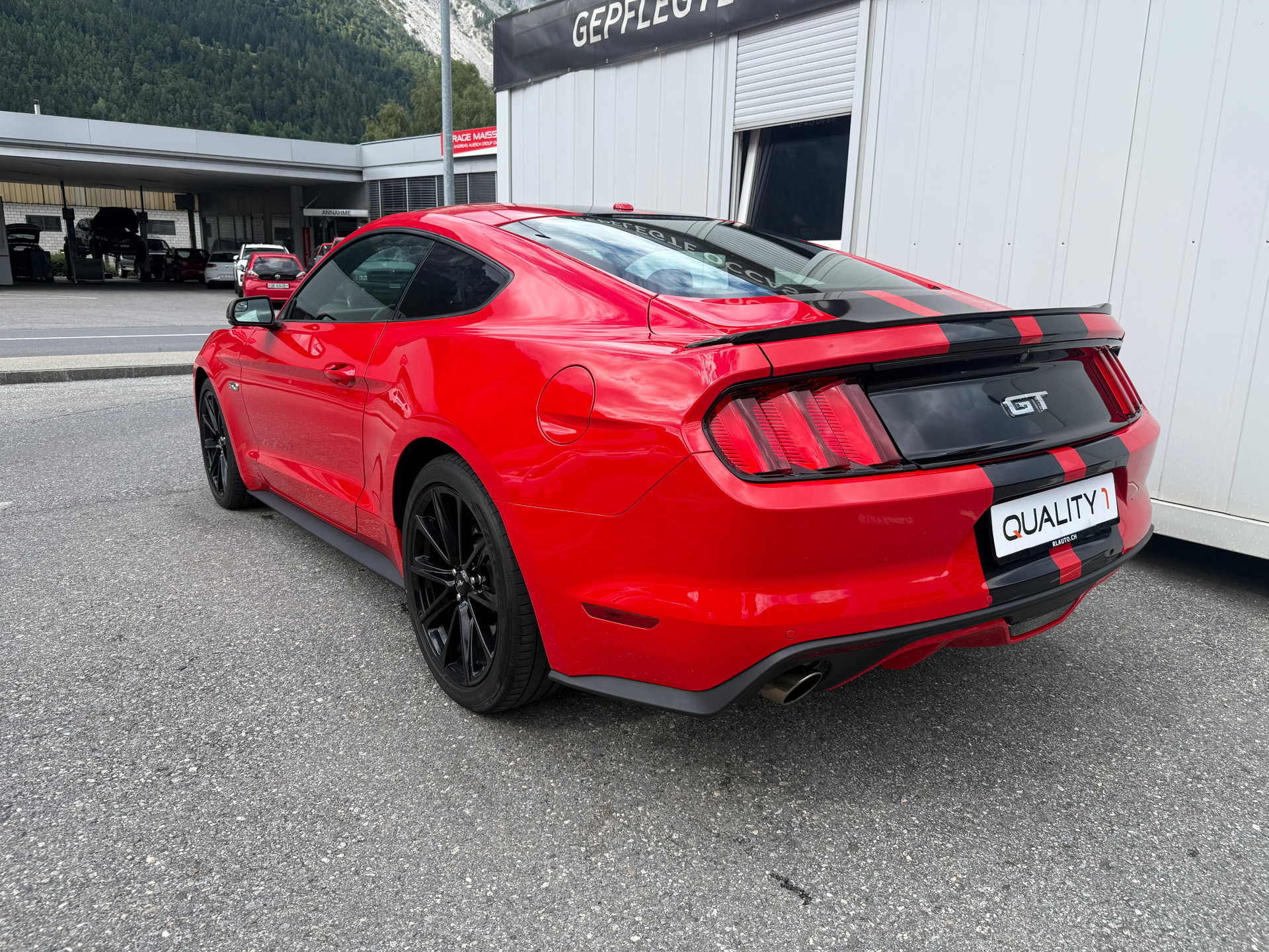 FORD Mustang Fastback 5.0 V8 GT *HANDSCHALTER* ORGINAL US CAR*PREMIUM AUSSTATTUNG*CH-ERSTAUSLIEFERUNG*-image-6