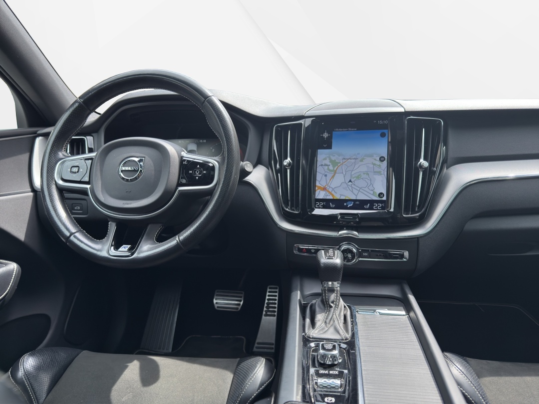 VOLVO XC60 D4 AWD R-Design Geartronic-image-9
